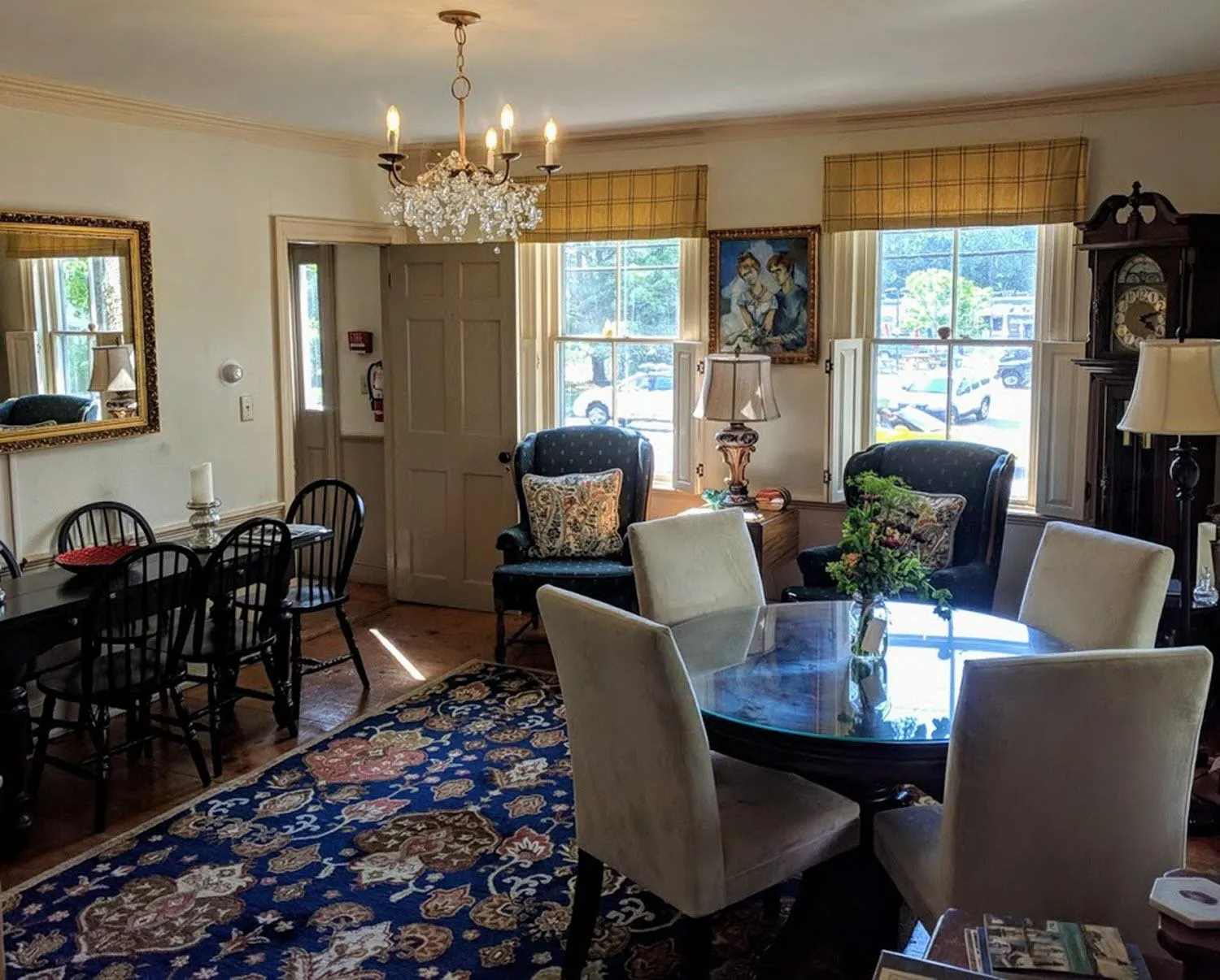 Communal lounge/ TV room in Elms of Camden