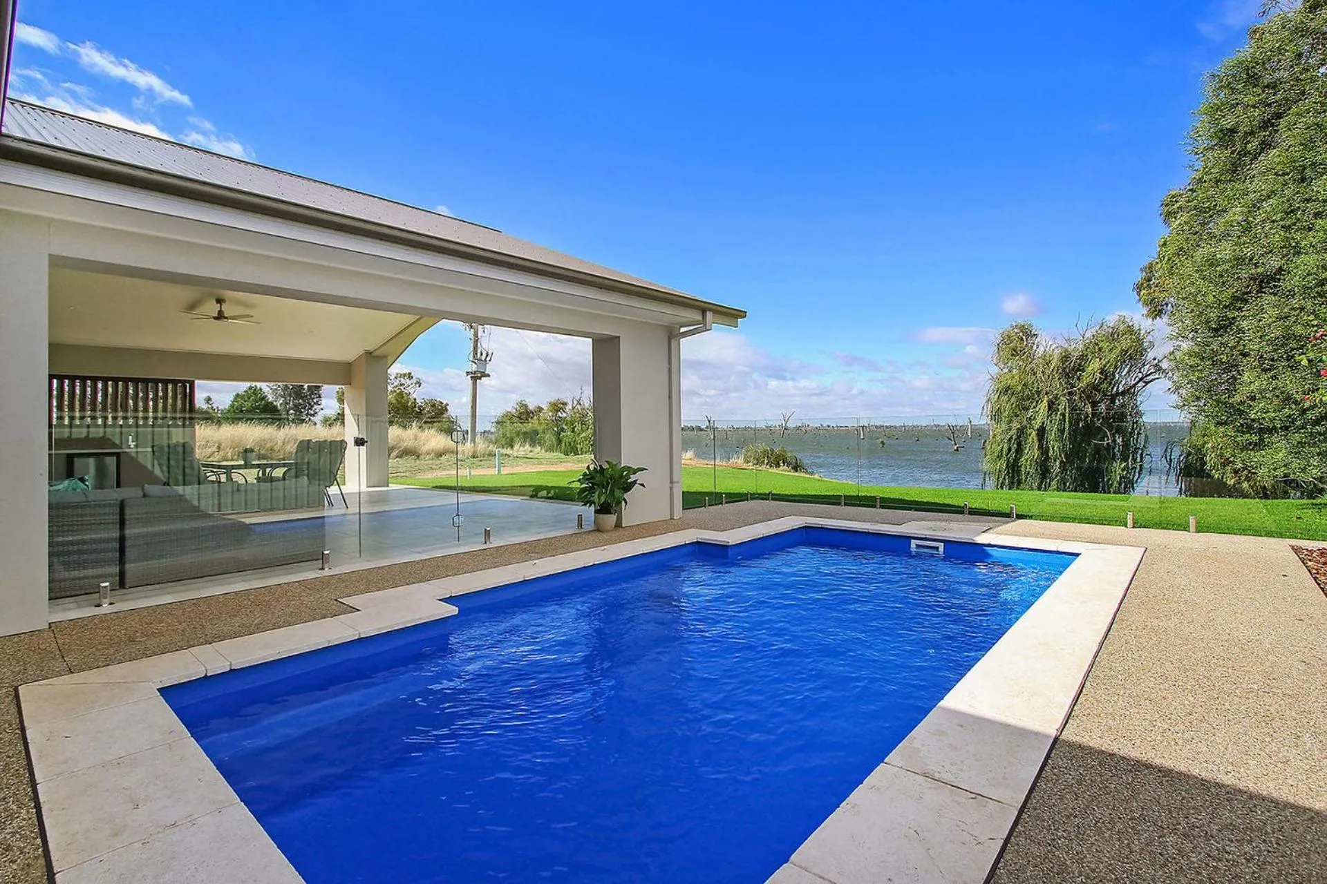 Woodbine Waters Lakehouse