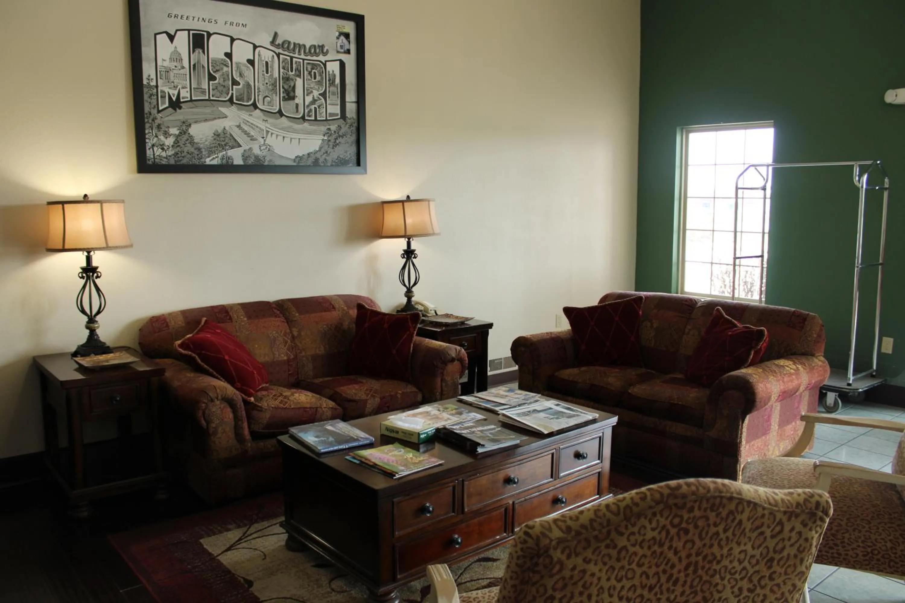 Seating area in Boarders Inn and Suites by Cobblestone Lamar Missouri