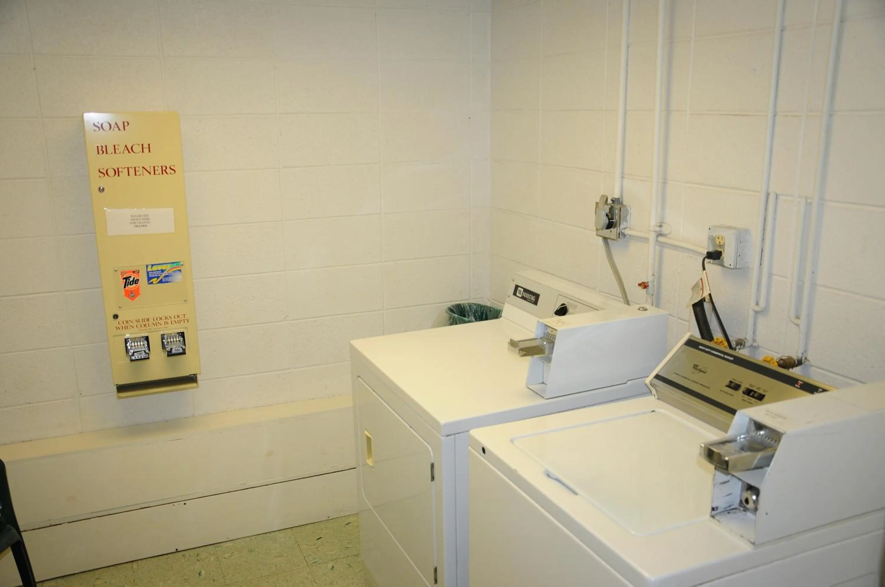 laundry in Boarders Inn and Suites by Cobblestone Lamar Missouri