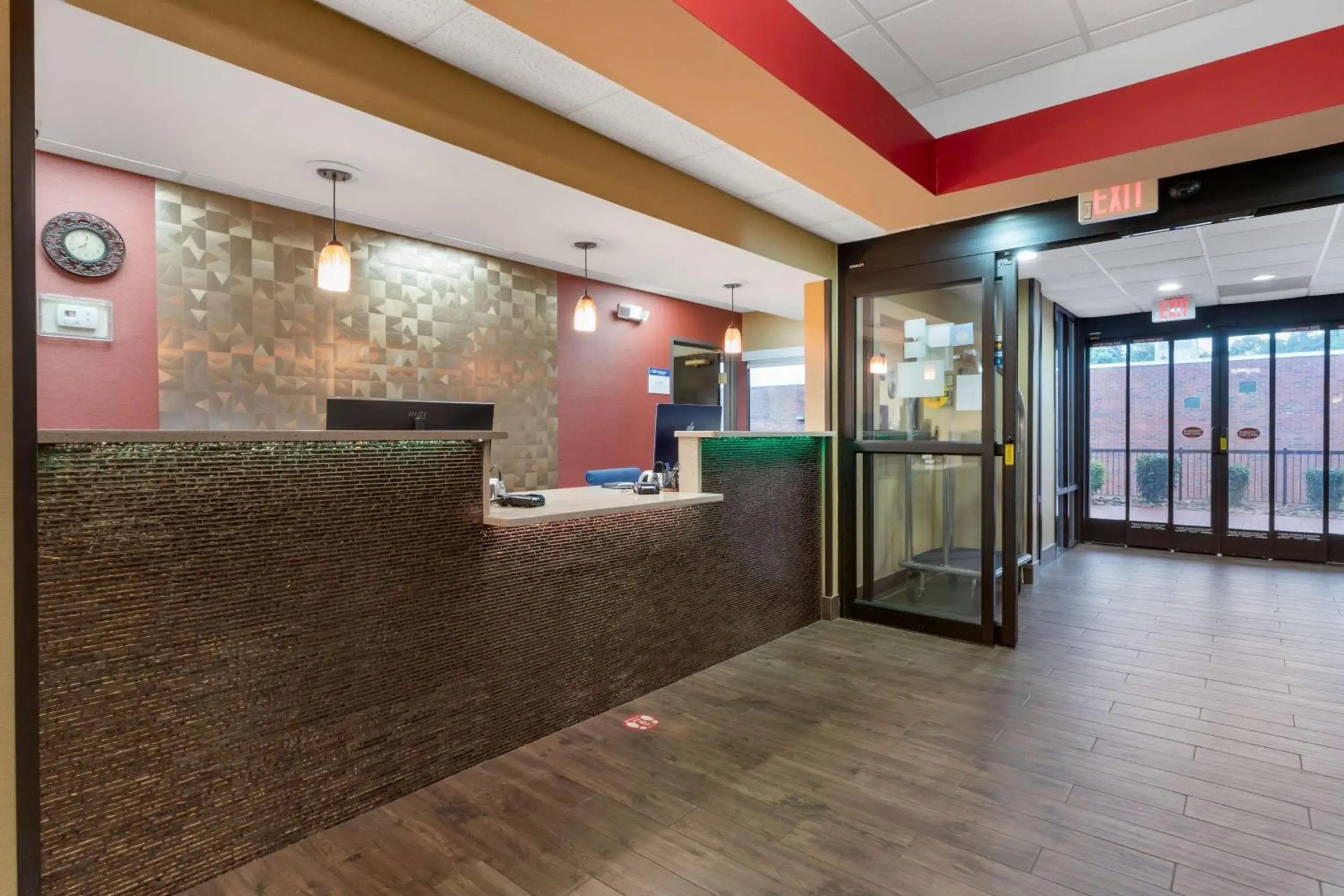 Lobby or reception in Best Western Seneca-Clemson Lobby or reception in Best Western Seneca-Clemson