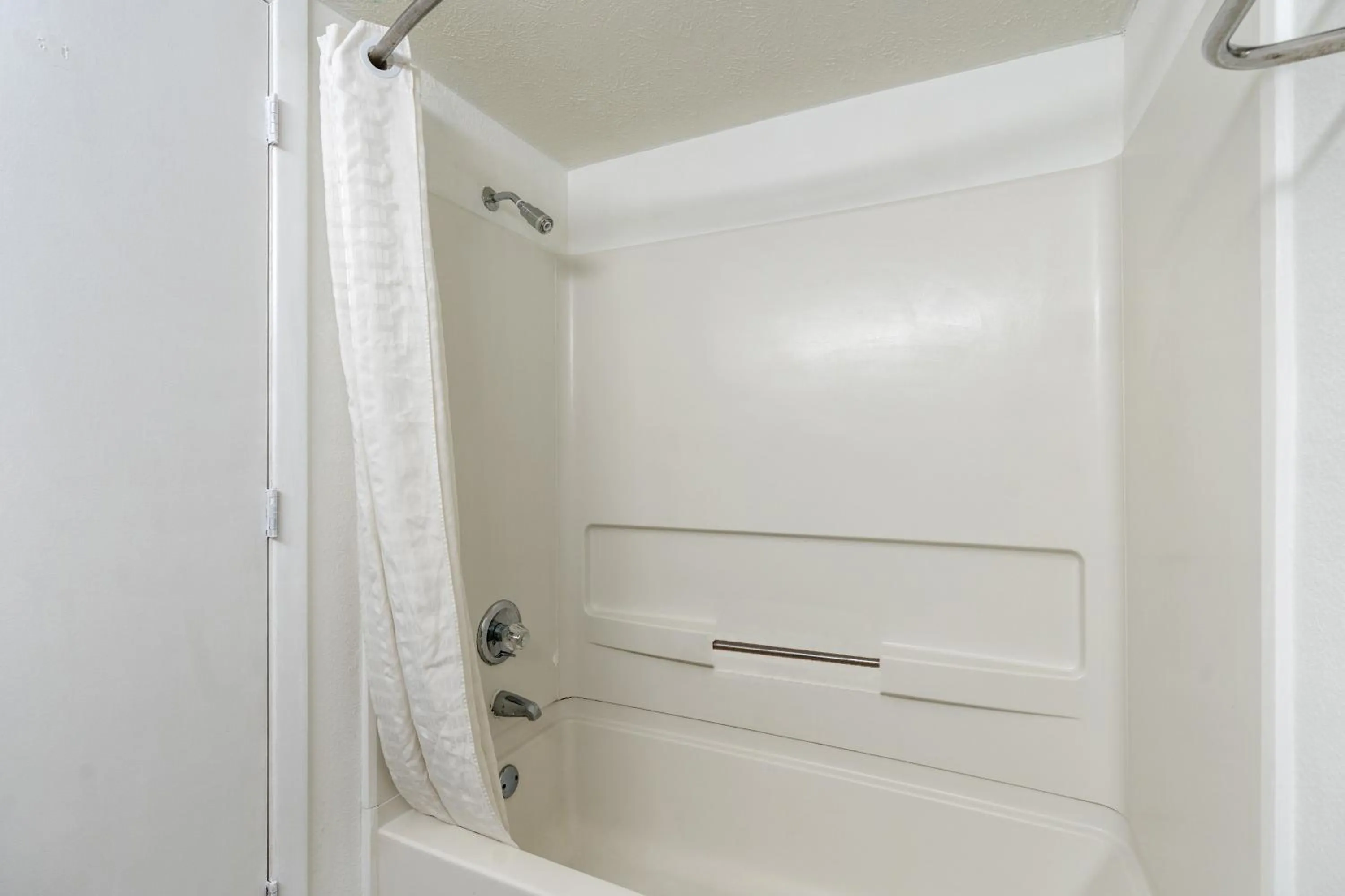 Bathroom in The Mermaid Inn