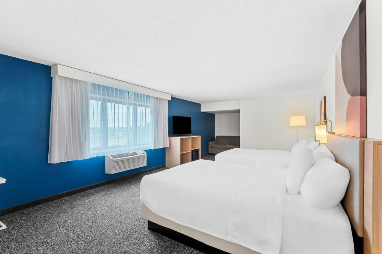 Bed in Spark by Hilton Cedar Falls