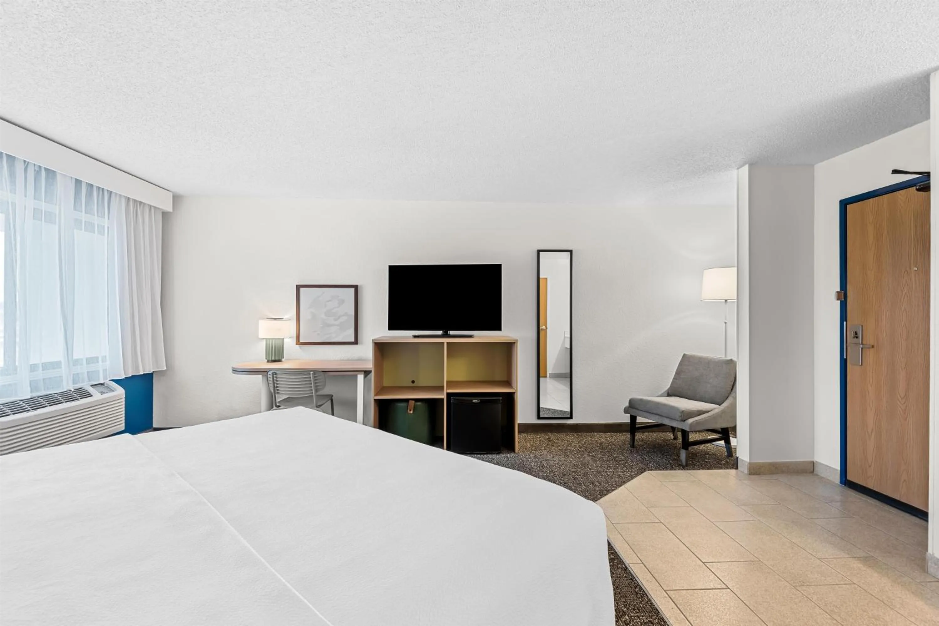 Bed in Spark by Hilton Cedar Falls