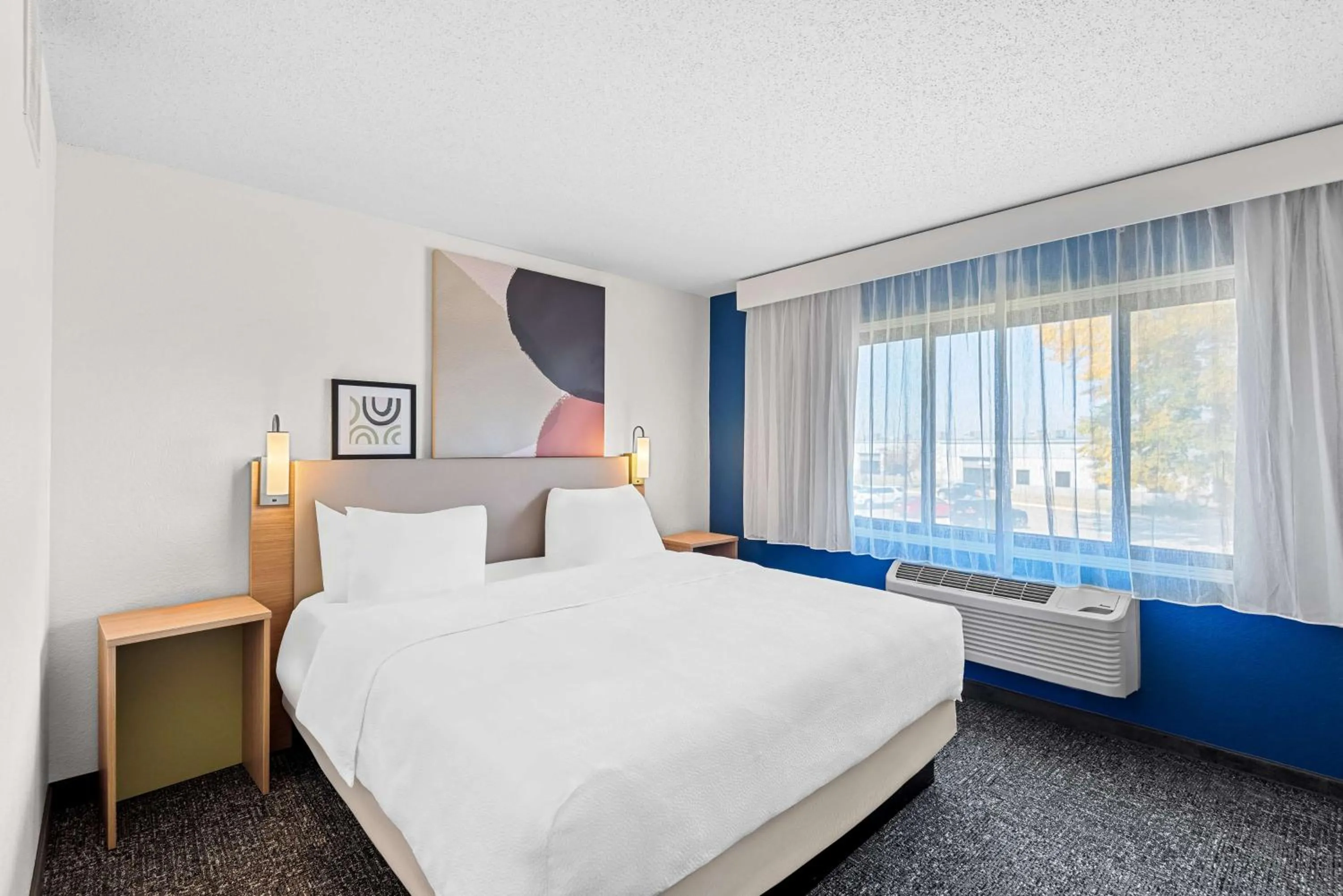 Bed in Spark by Hilton Cedar Falls