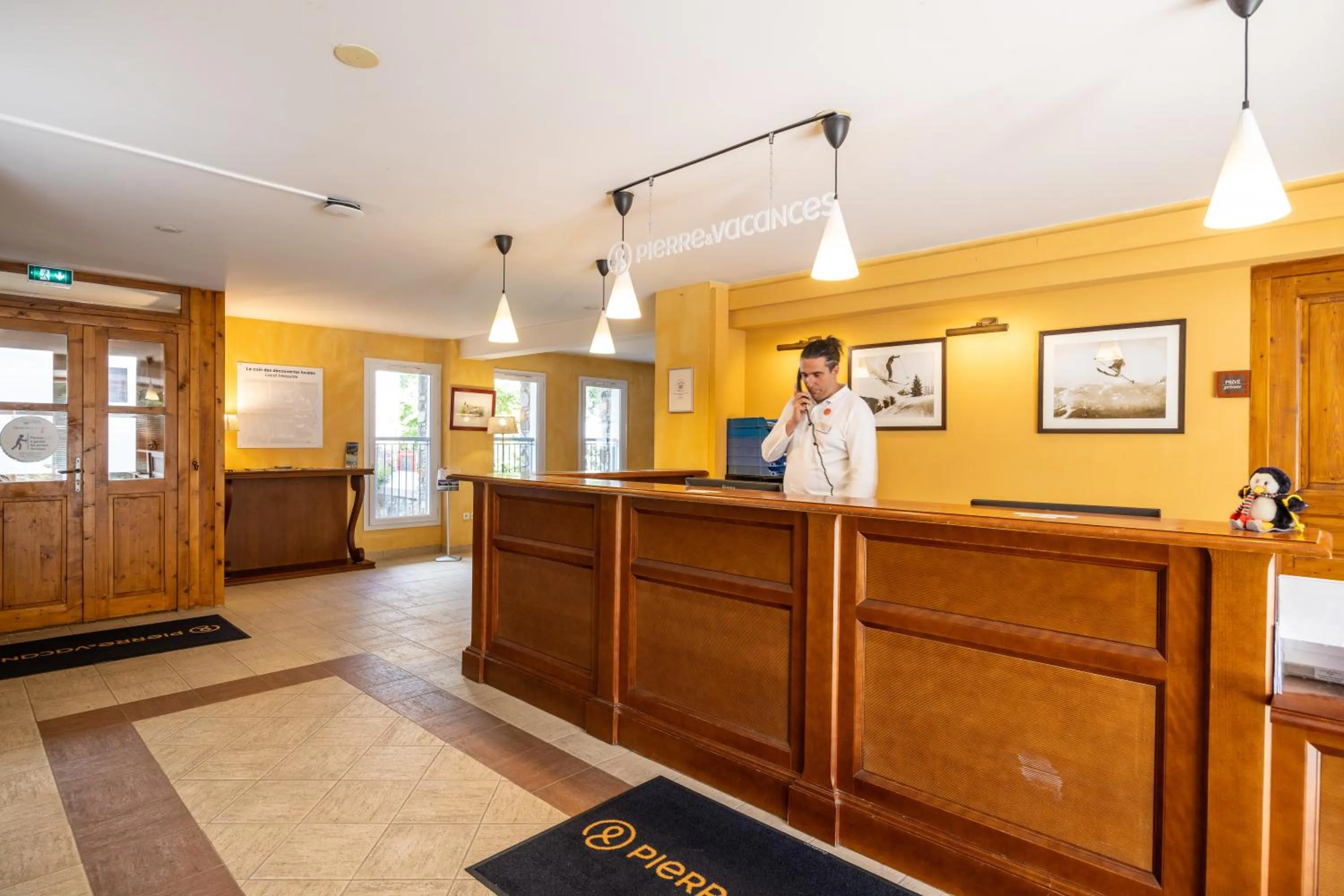 Staff in Résidence Pierre & Vacances Les Trois Domaines