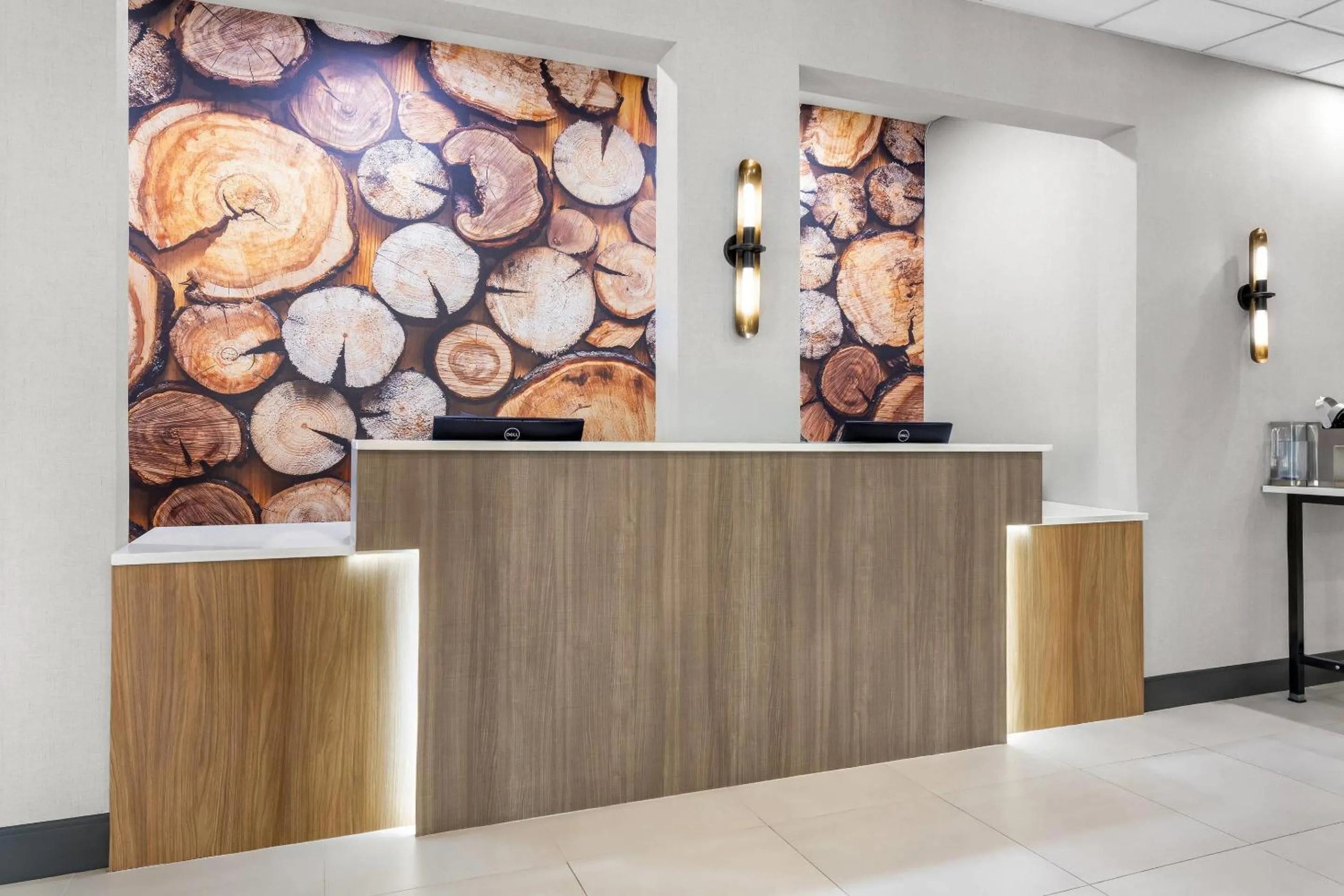 Lobby or reception in Brentwood Suites Nashville, an Ascend Collection Hotel