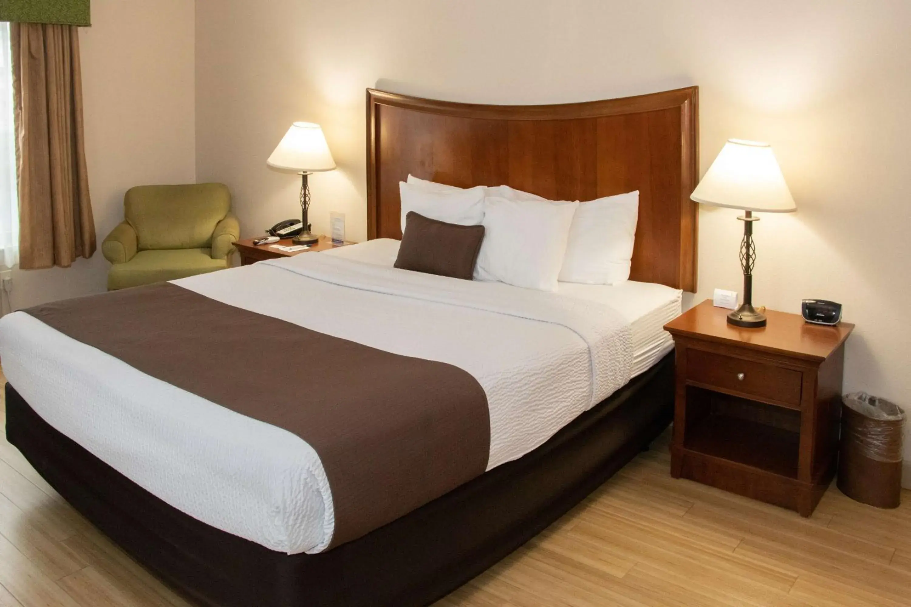 Bedroom, Bed in Best Western I-5 Inn & Suites Bedroom, Bed in Best Western I-5 Inn & Suites