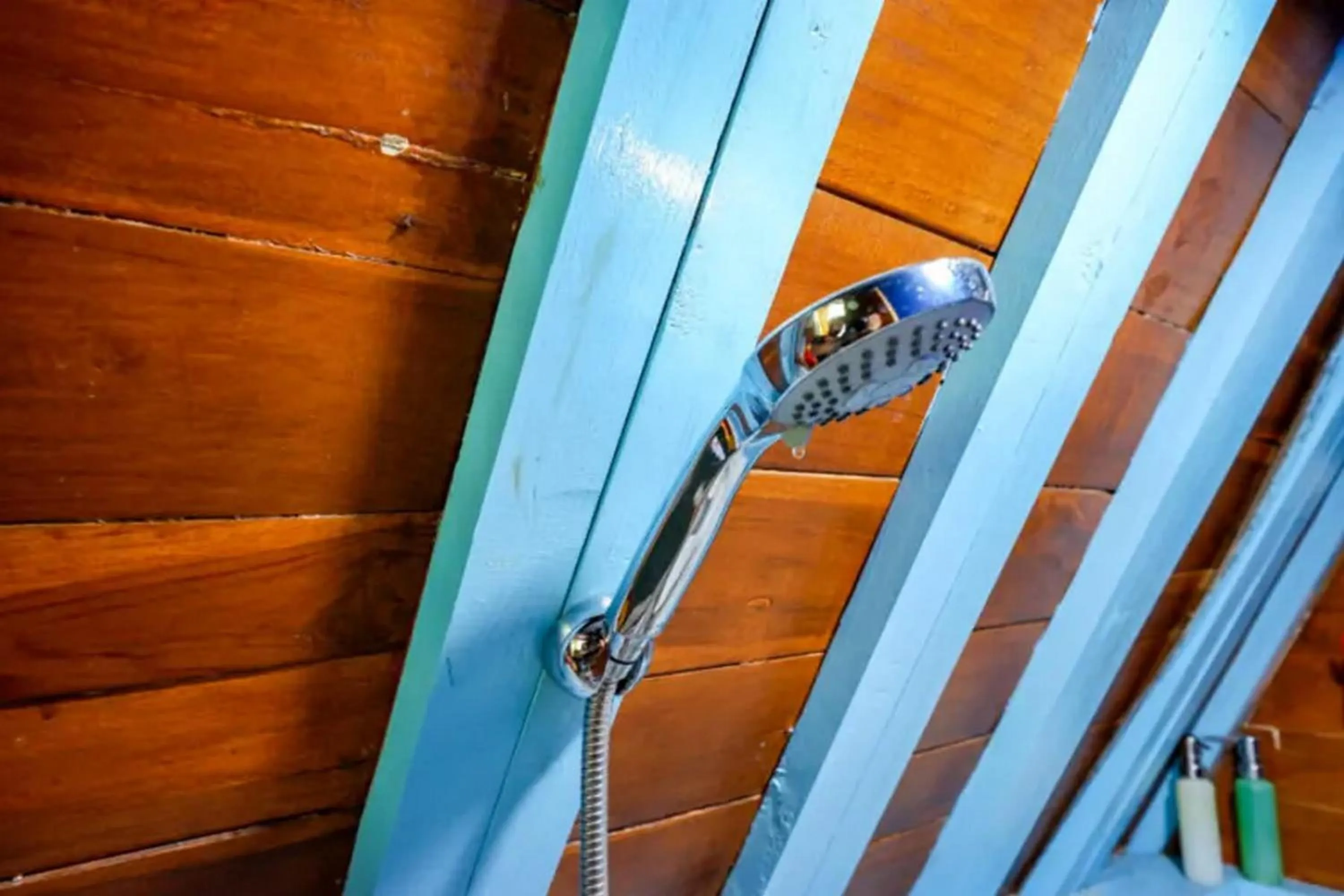 Bathroom in RedDoorz near UMY Yogyakarta 3