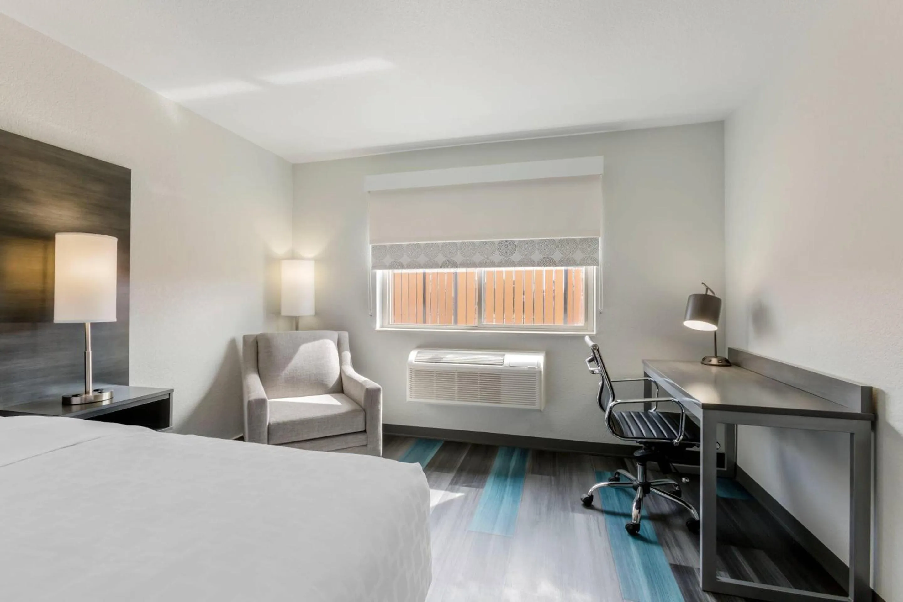 Bedroom, Bed in Clarion Pointe Prescott Valley