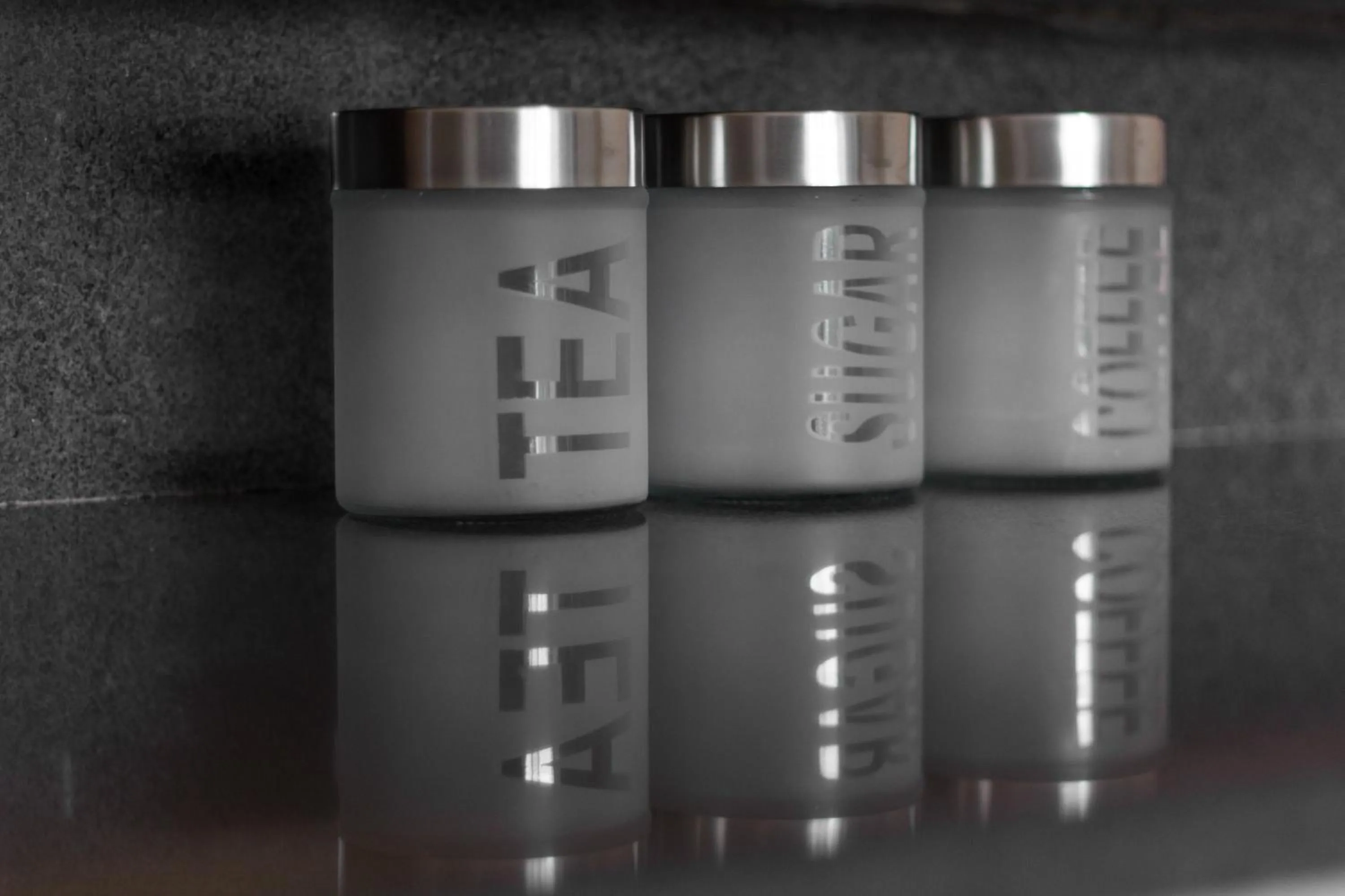 Coffee/tea facilities in Erica Residences - Riverside