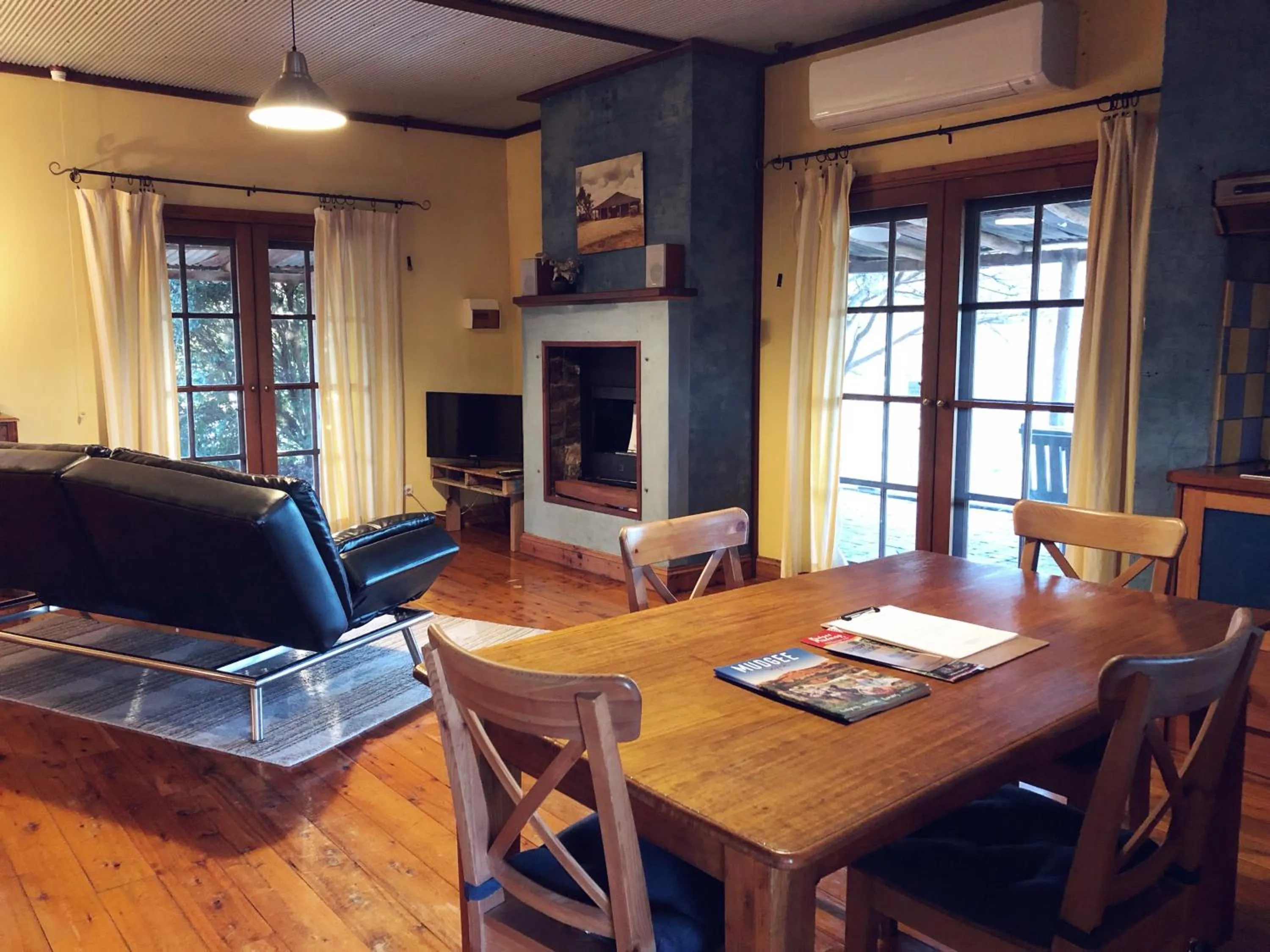 Living room in Pieter van Gent Winery & Vineyard