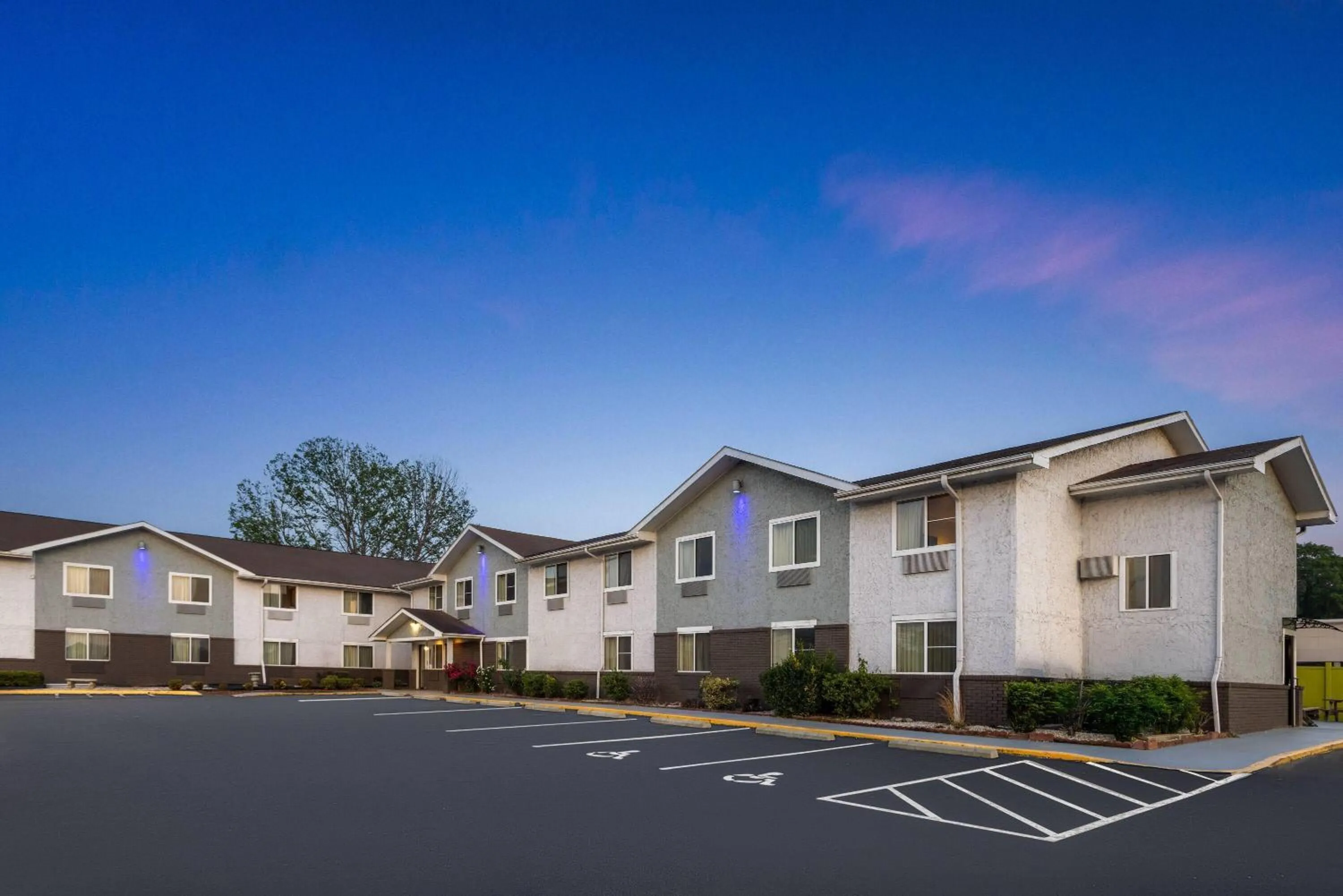 Property building in Super 8 by Wyndham South Boston VA