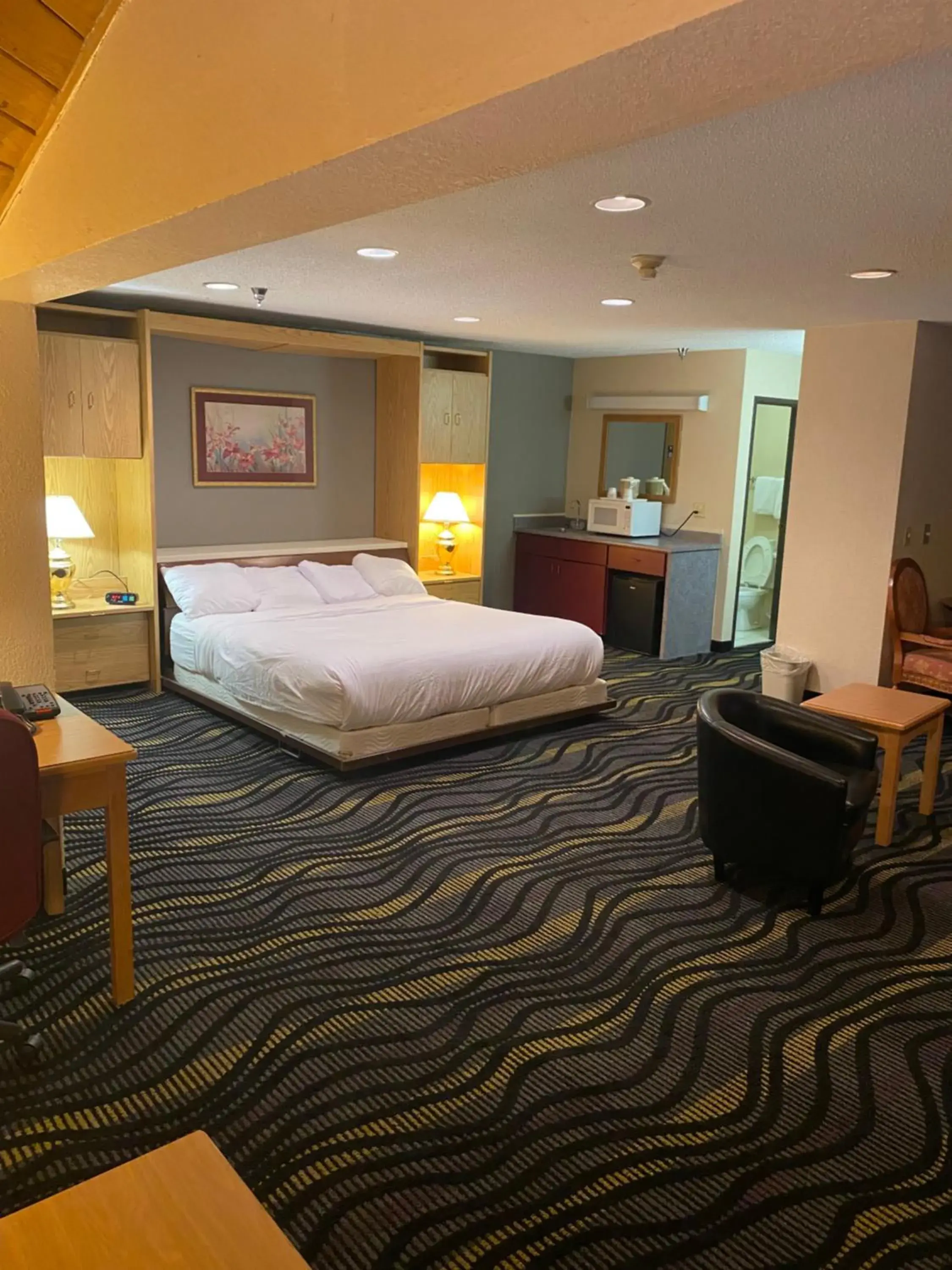 Bed in Baymont by Wyndham Logan Bed in Baymont by Wyndham Logan