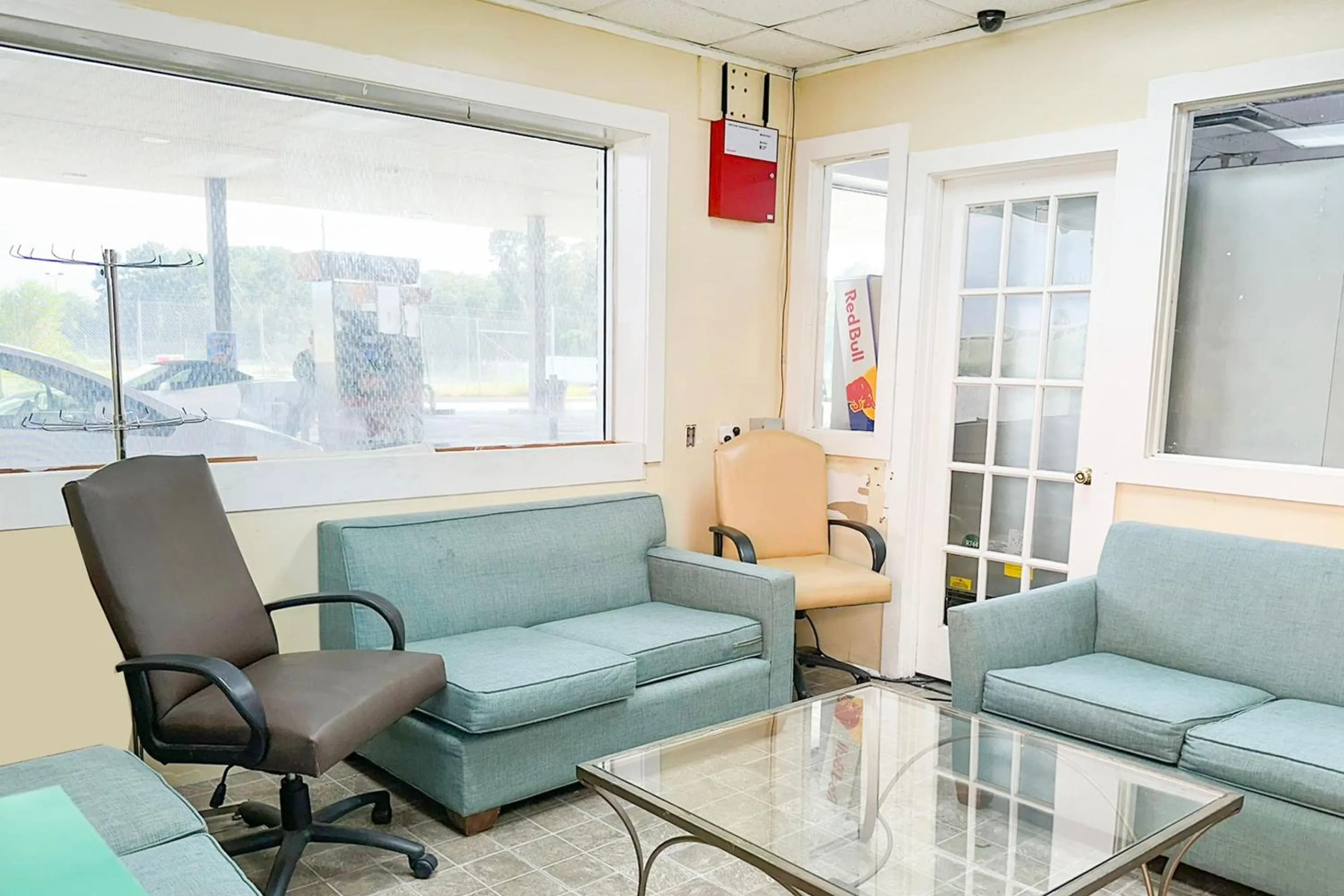 Lobby or reception in Hahira Inn By OYO near Valdosta