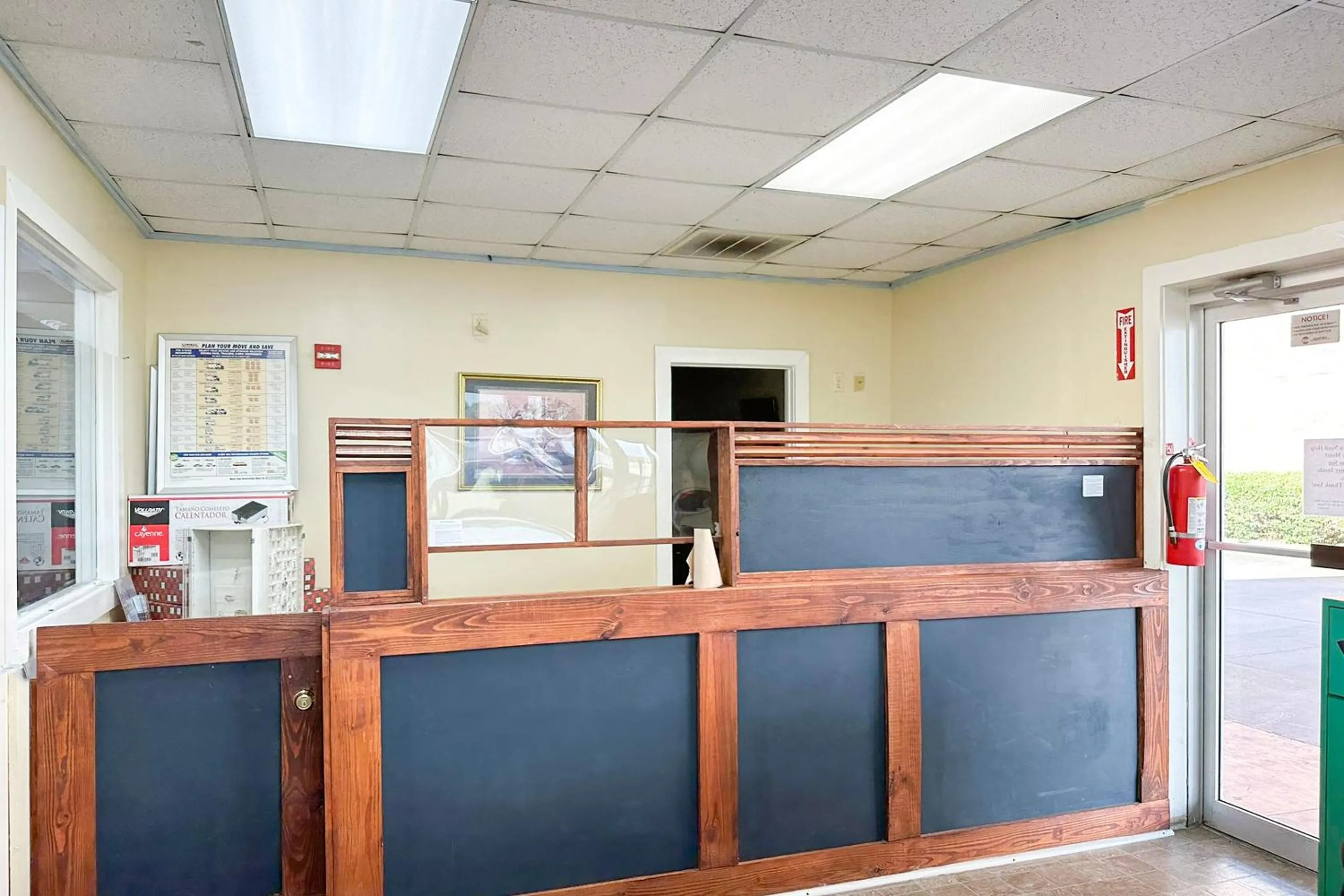 Lobby or reception in Hahira Inn By OYO near Valdosta