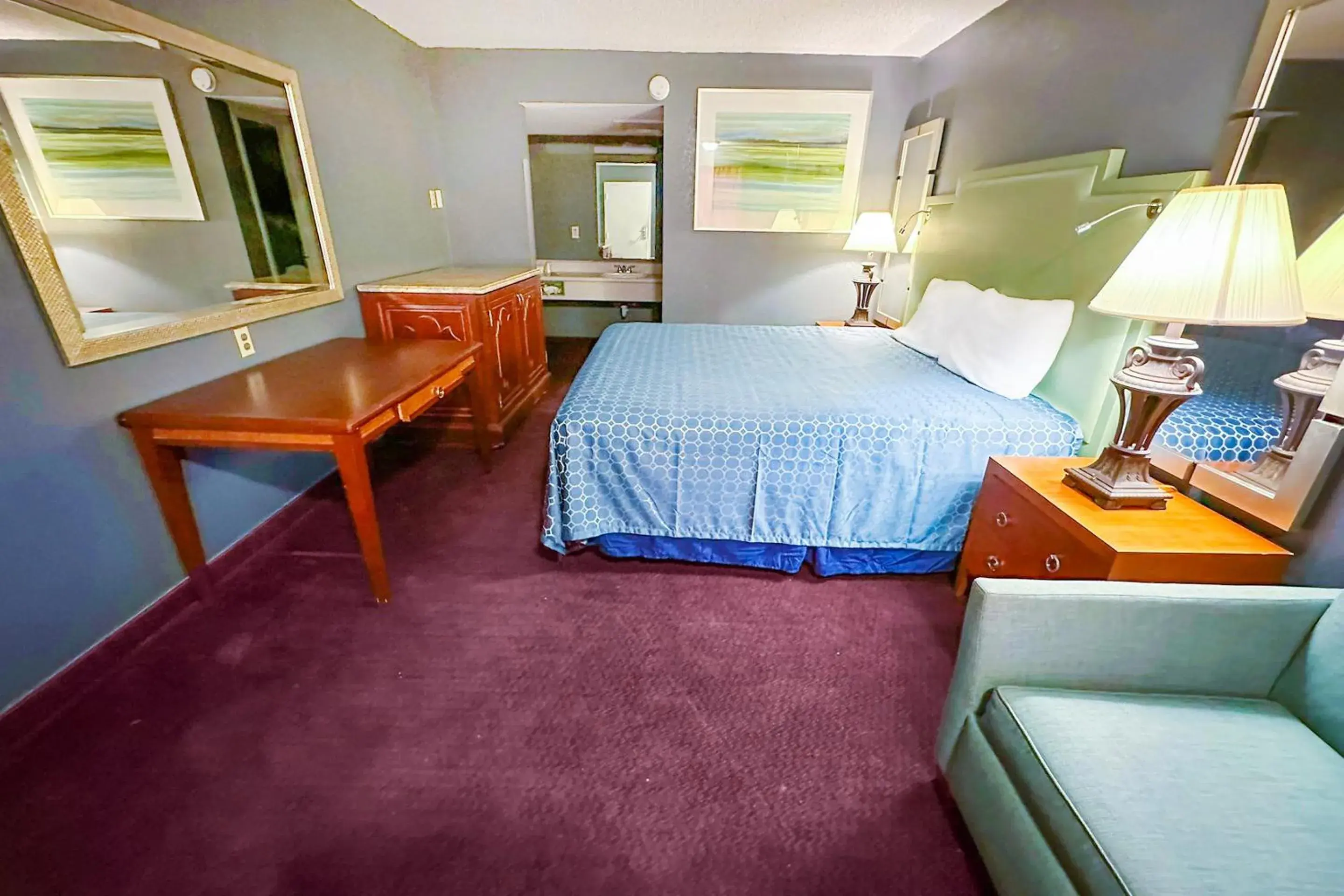 Bedroom, Bed in Hahira Inn By OYO near Valdosta Bedroom, Bed in Hahira Inn By OYO near Valdosta