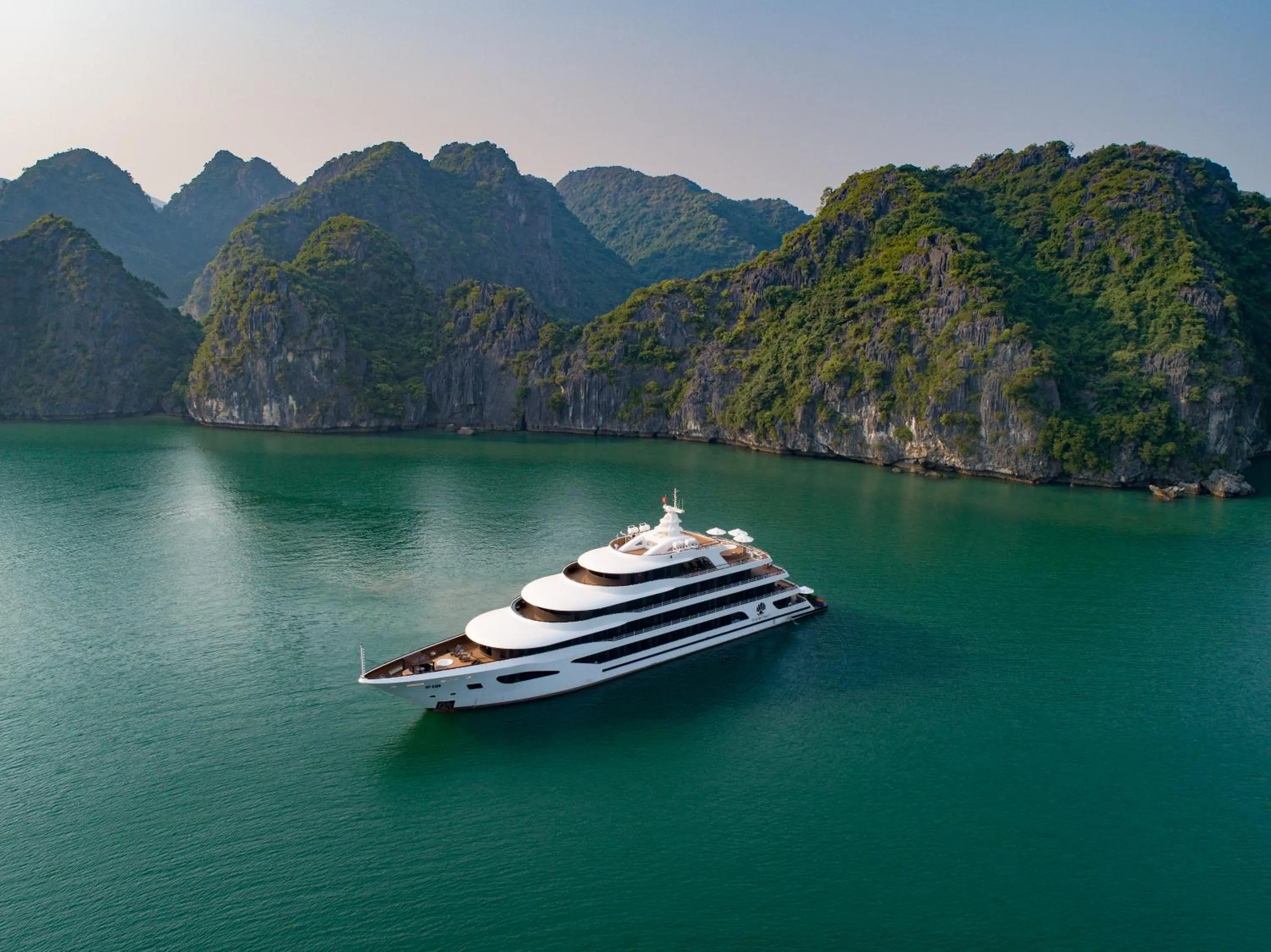 Property building in Scarlet Pearl Cruises - Wonder On Lan Ha Bay