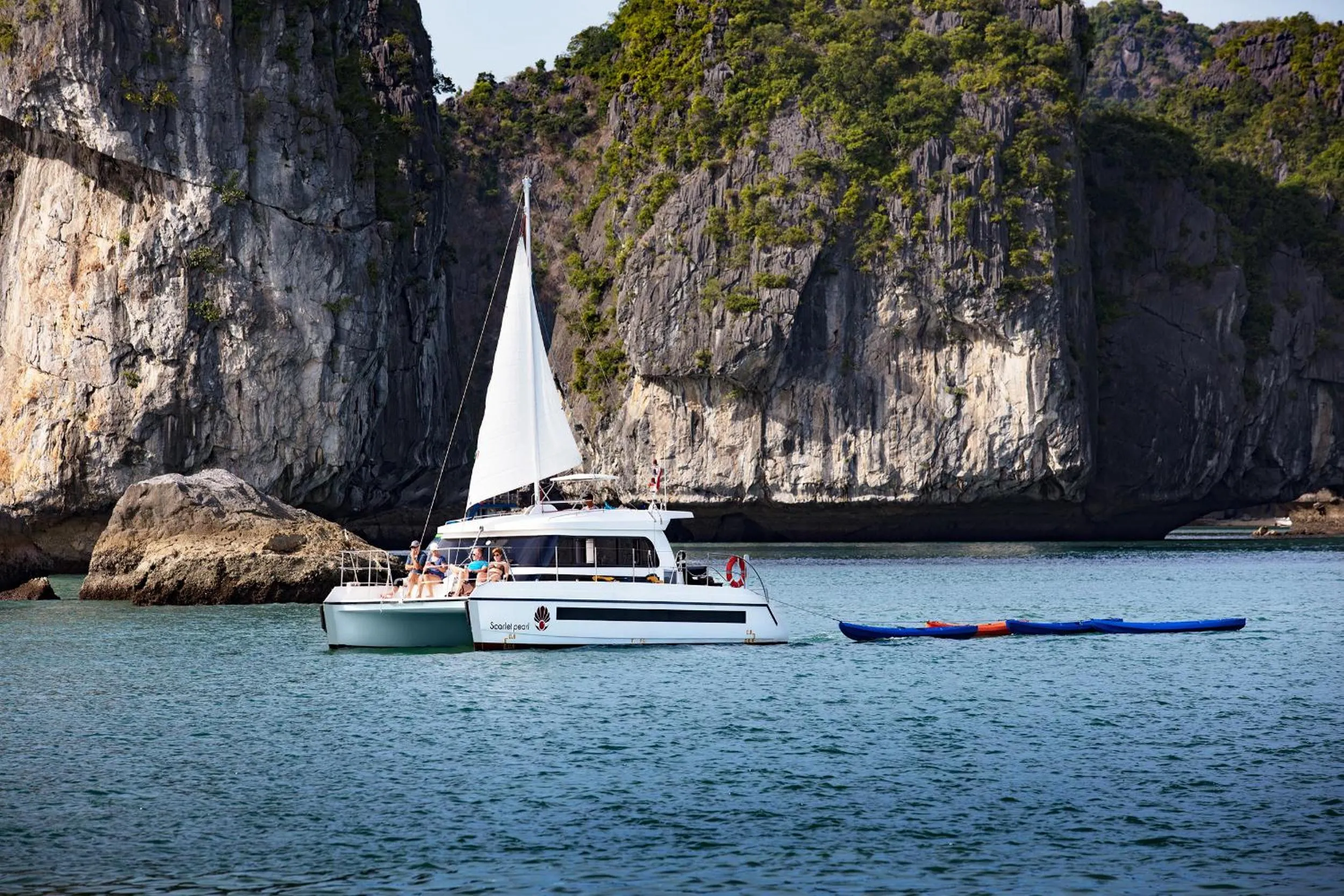 Scarlet Pearl Cruises - Wonder On Lan Ha Bay