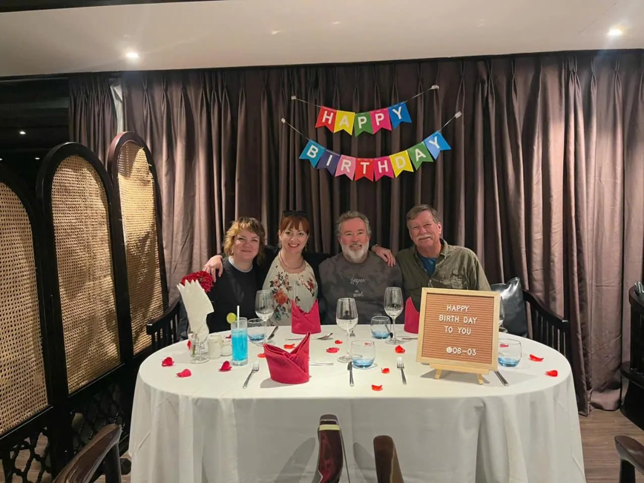 Scarlet Pearl Cruises - Wonder On Lan Ha Bay