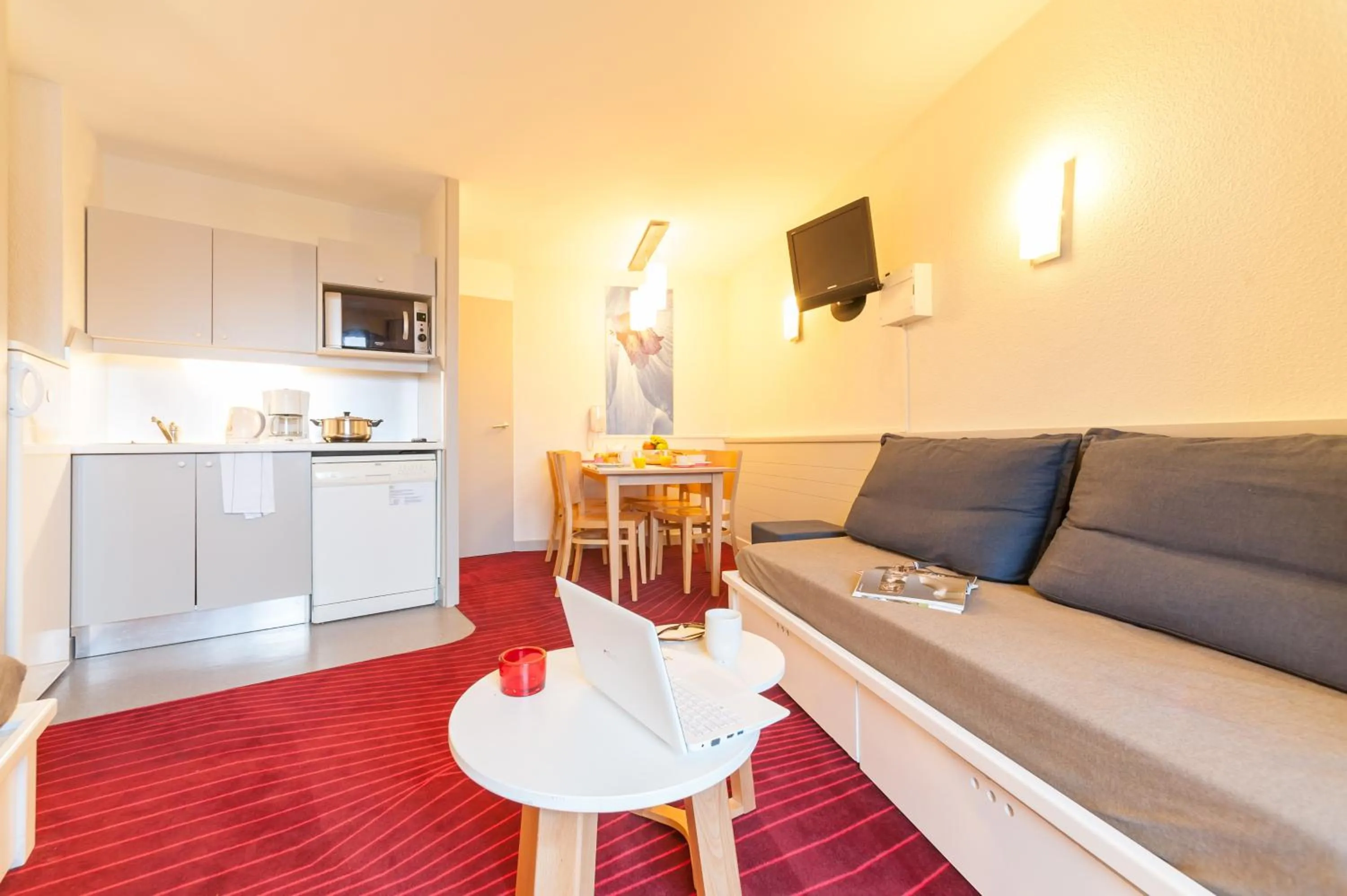 TV and multimedia in Résidence Pierre & Vacances La Daille