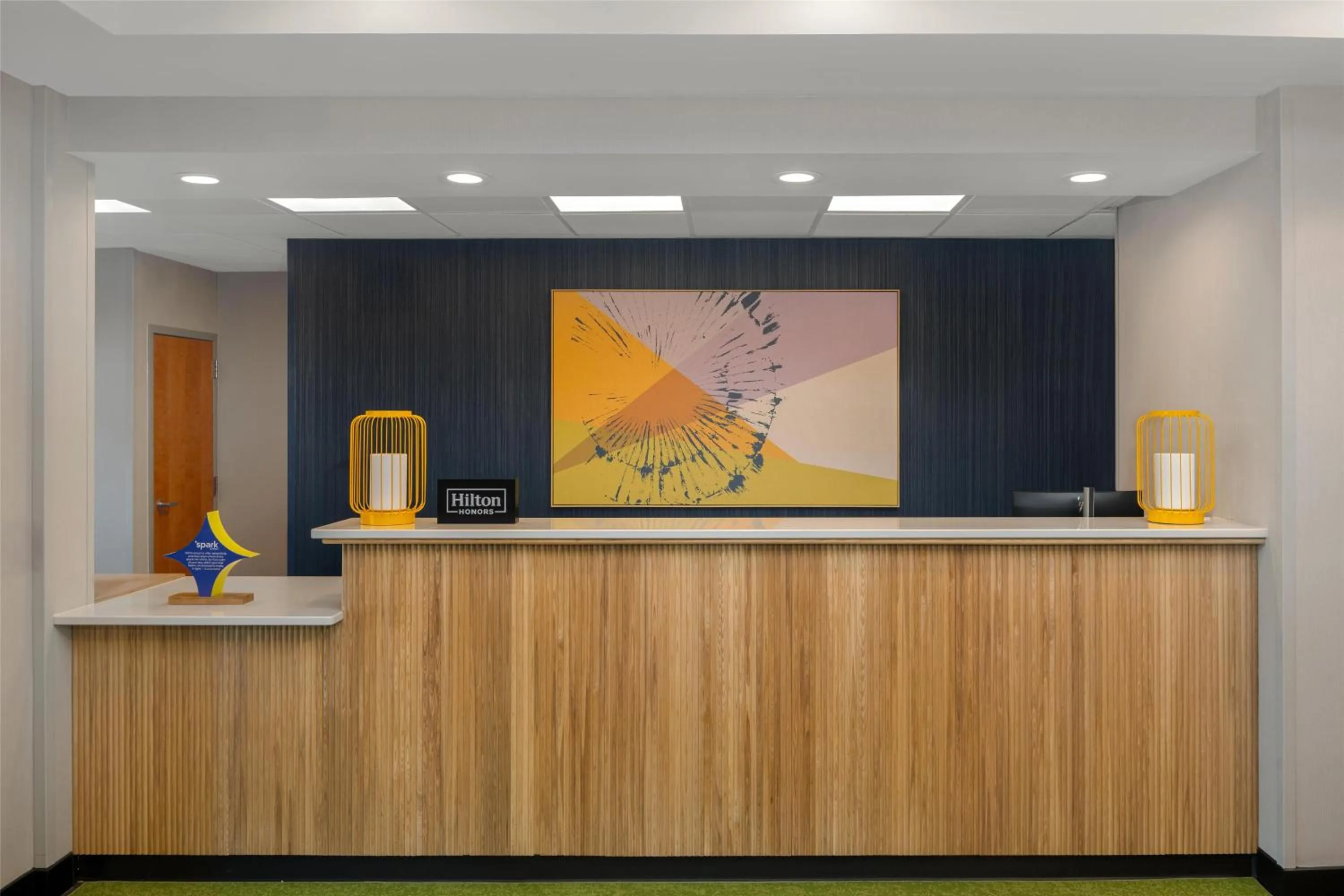 Lobby or reception in Spark By Hilton Smithfield I-95