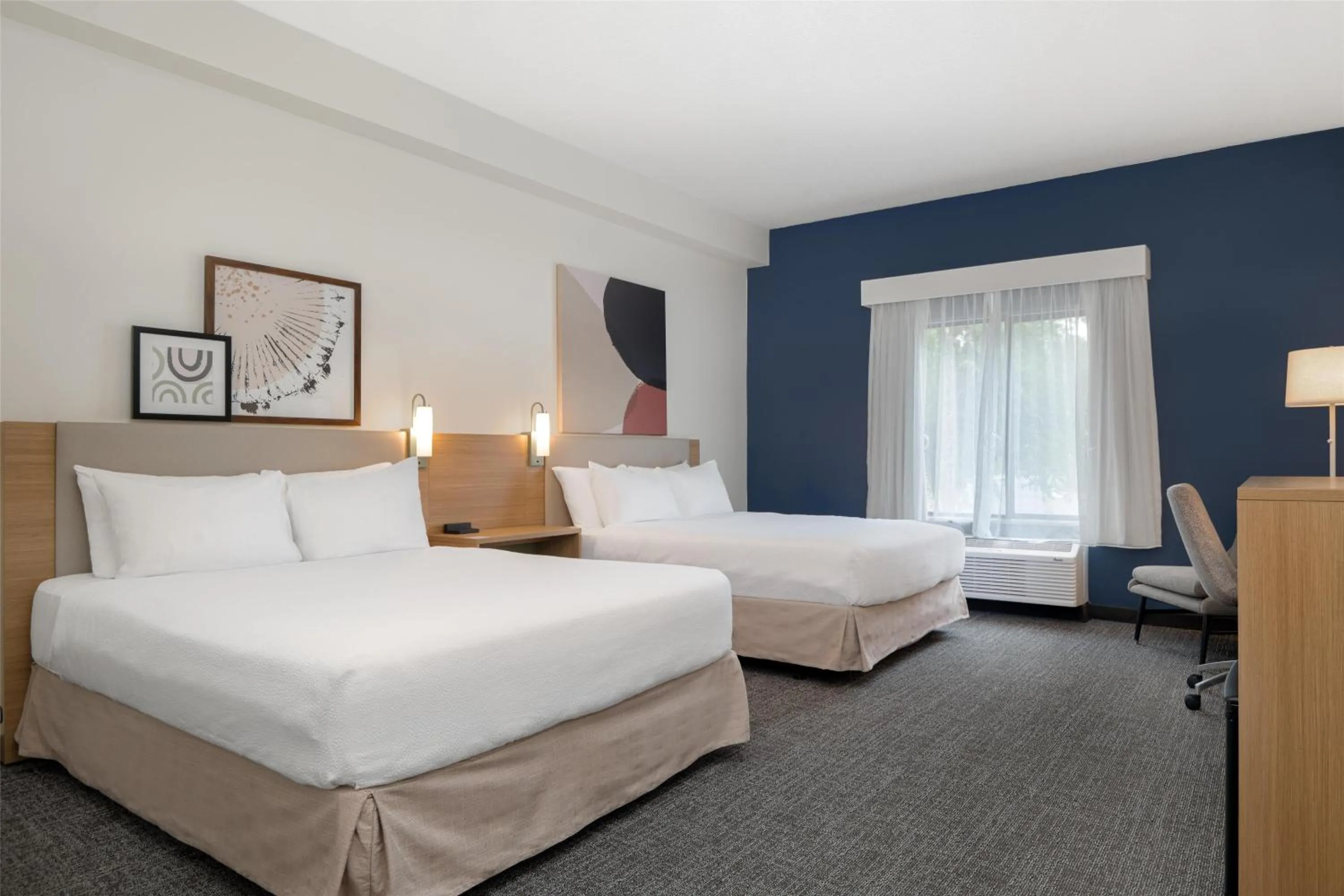 Bed in Spark By Hilton Smithfield I-95