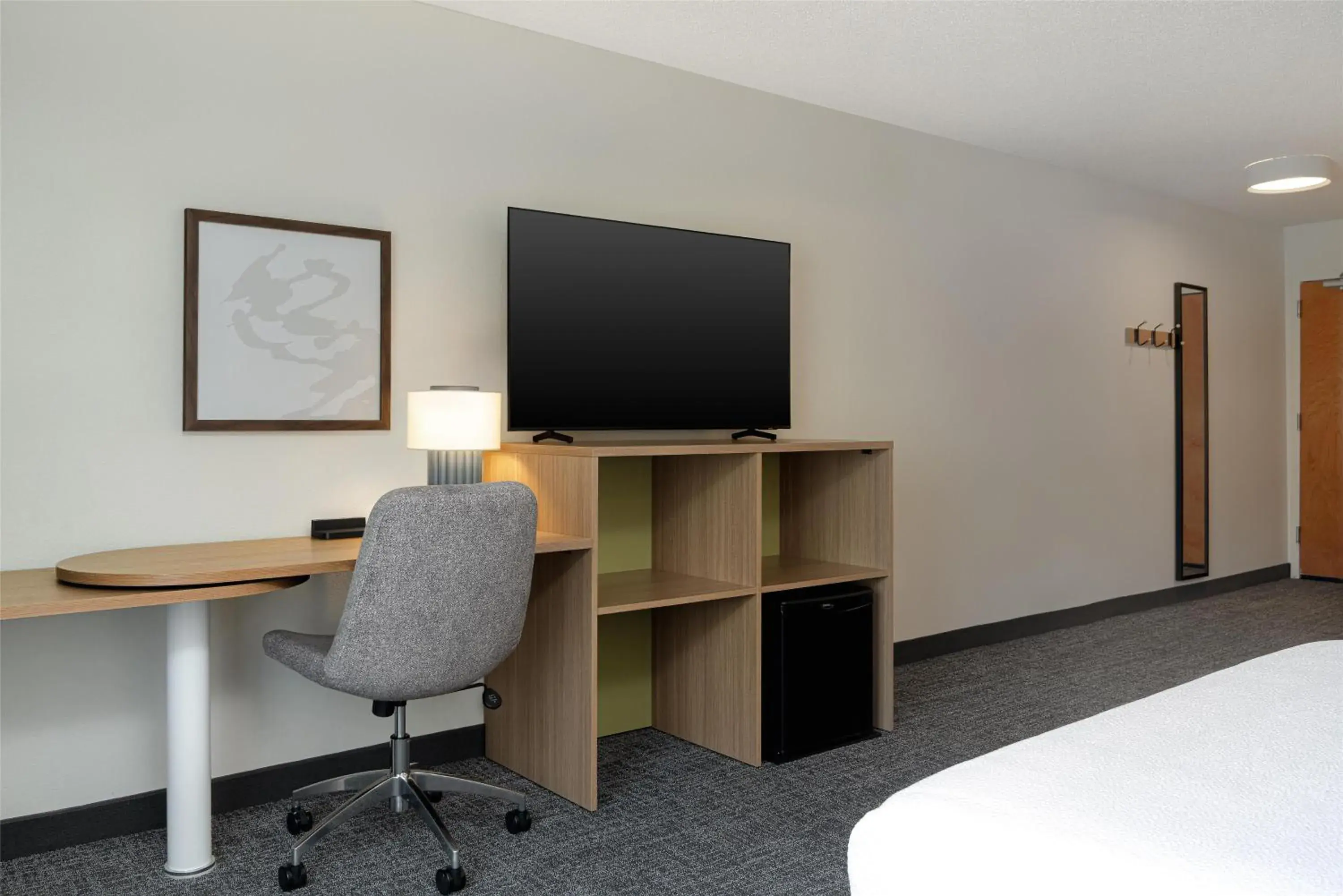 Bedroom, Bed in Spark By Hilton Smithfield I-95 Bedroom, Bed in Spark By Hilton Smithfield I-95