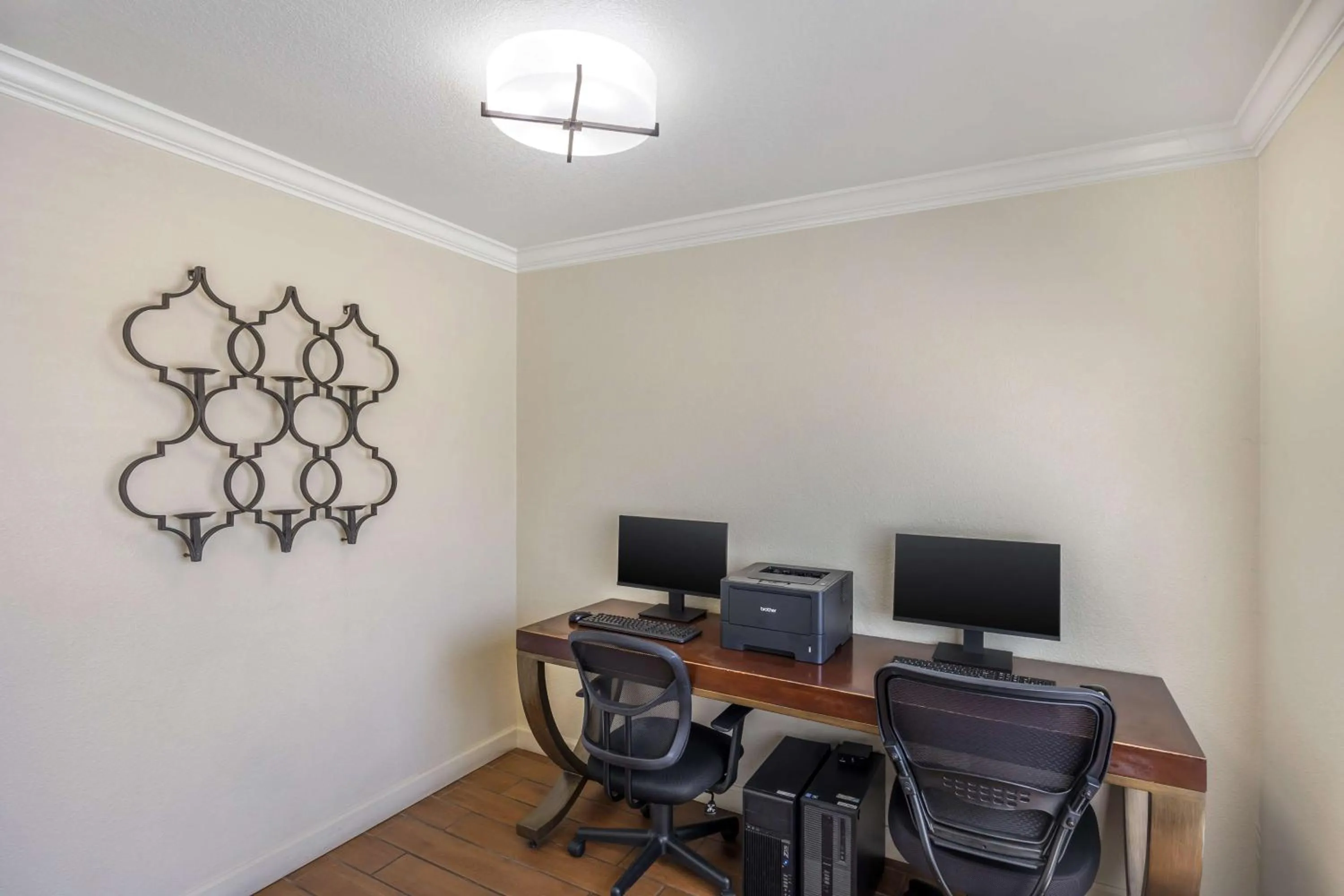 Business facilities in Best Western Capital City Inn