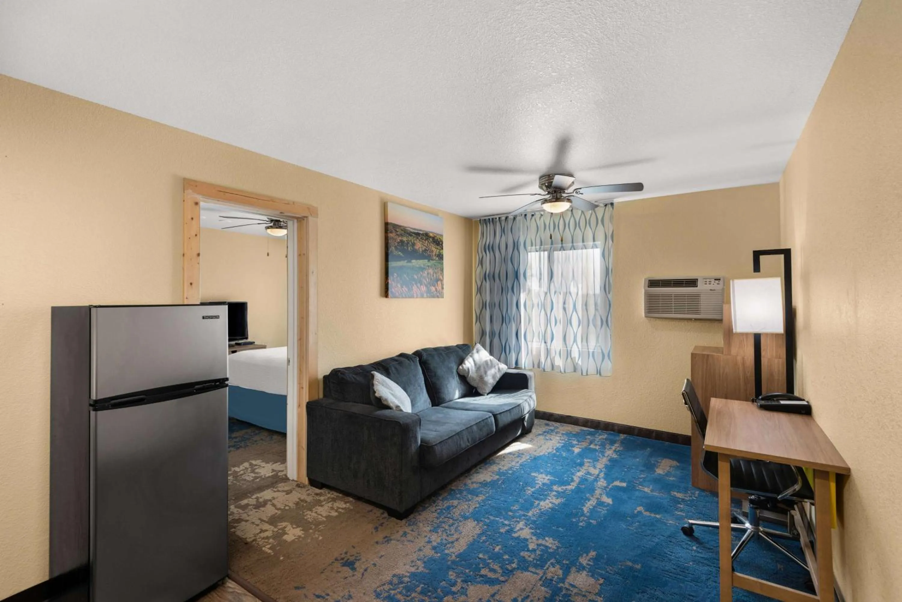 Photo of the whole room in Days Inn by Wyndham Newton