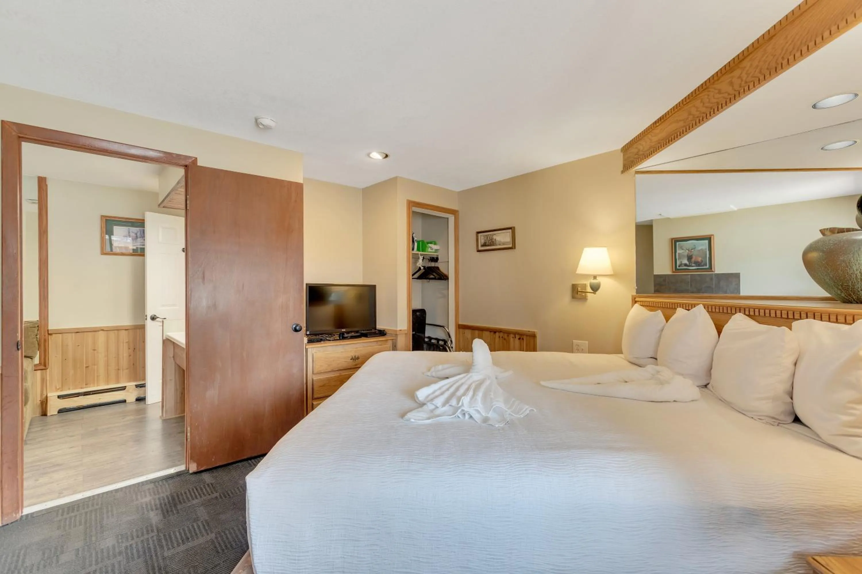 Bed in Murphy's Resort