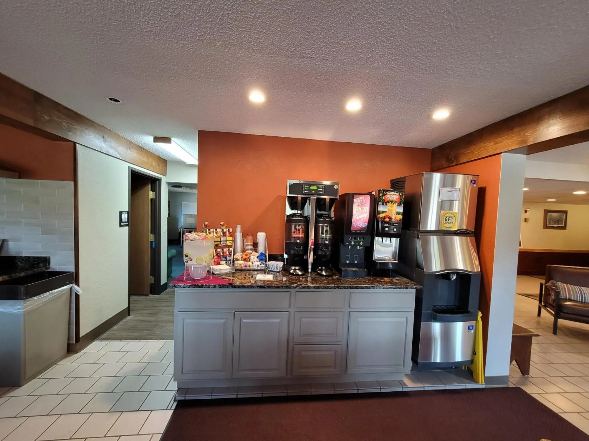 Continental breakfast in I M Hotel by Timberlake