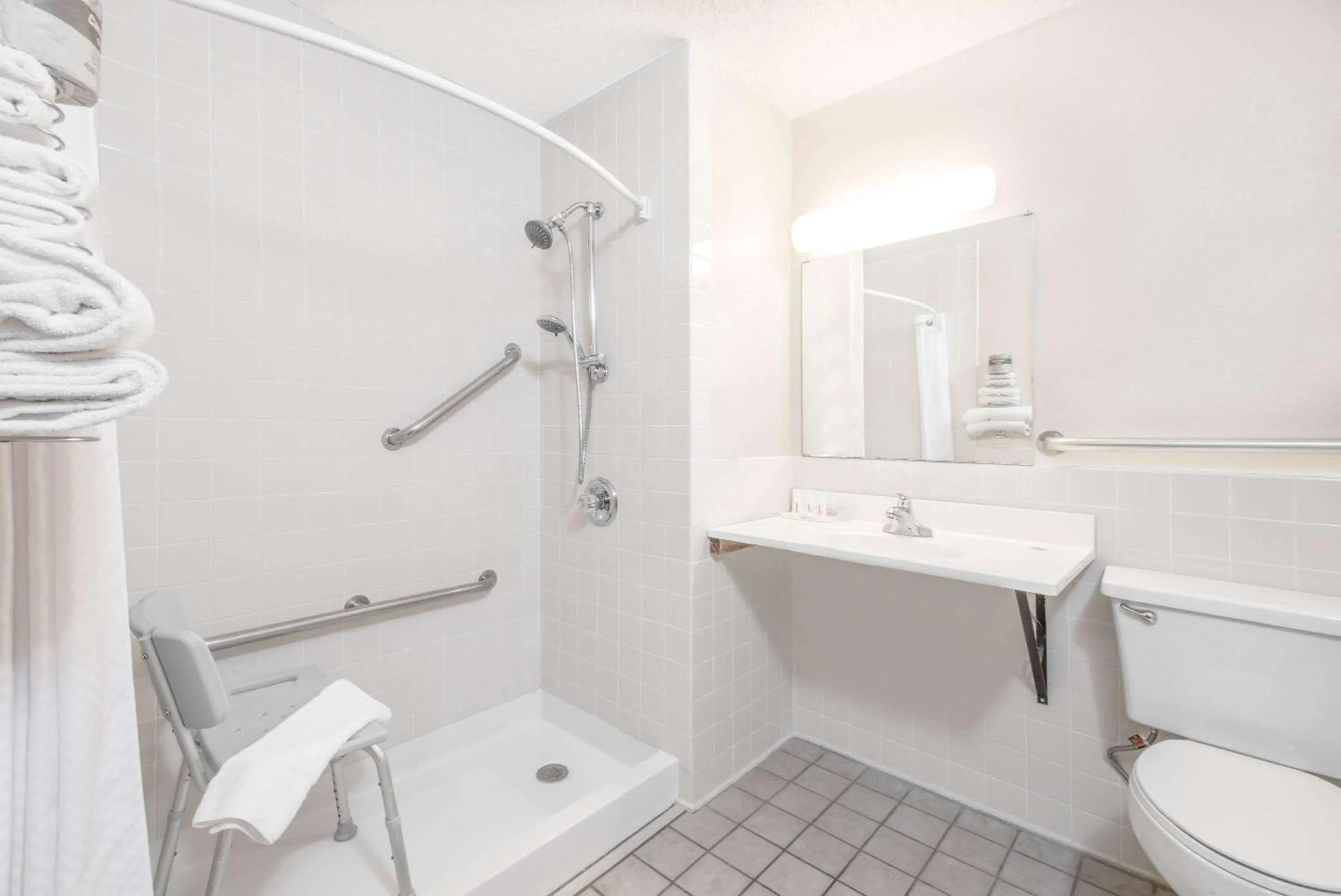 Shower in I M Hotel by Timberlake
