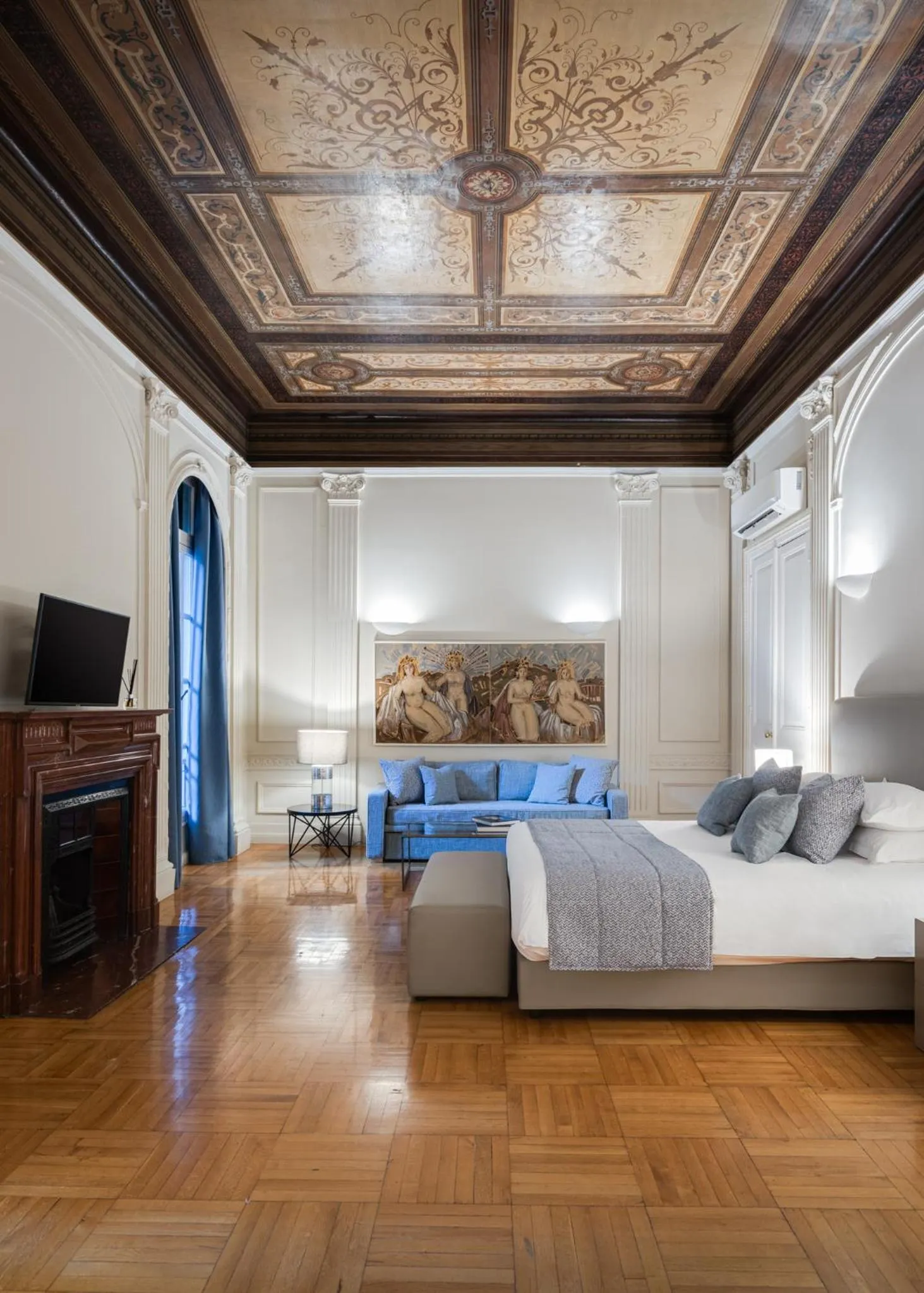 Living room, Bed in 33SolonosSuites