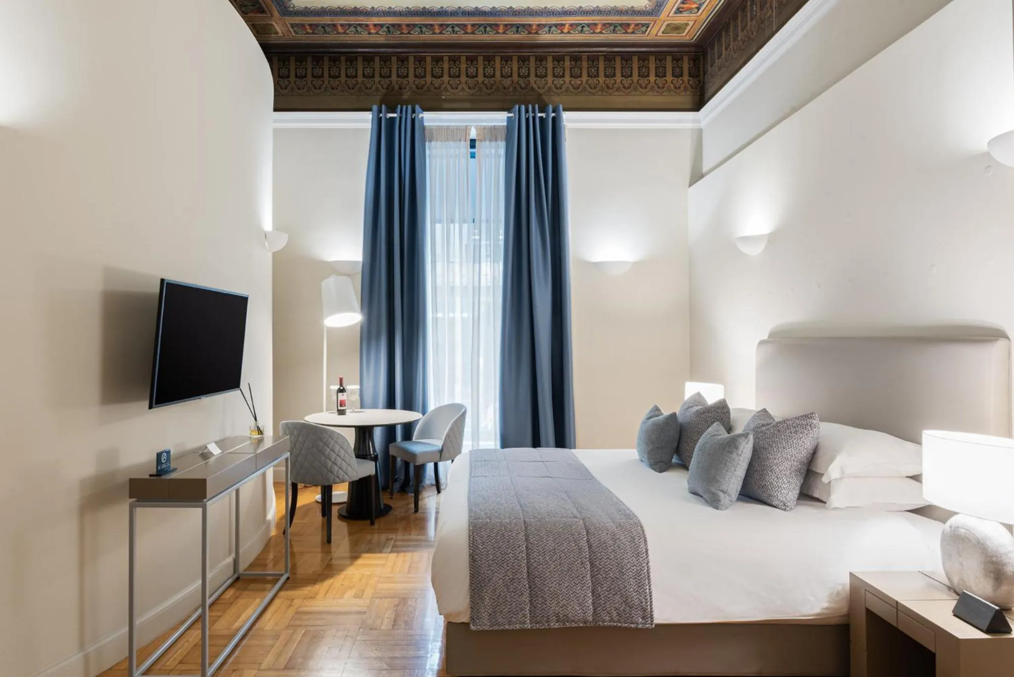 Bed in 33SolonosSuites