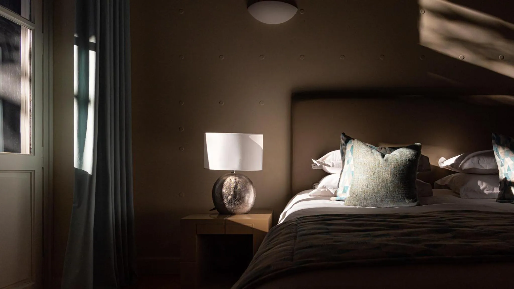 Bed in 33SolonosSuites