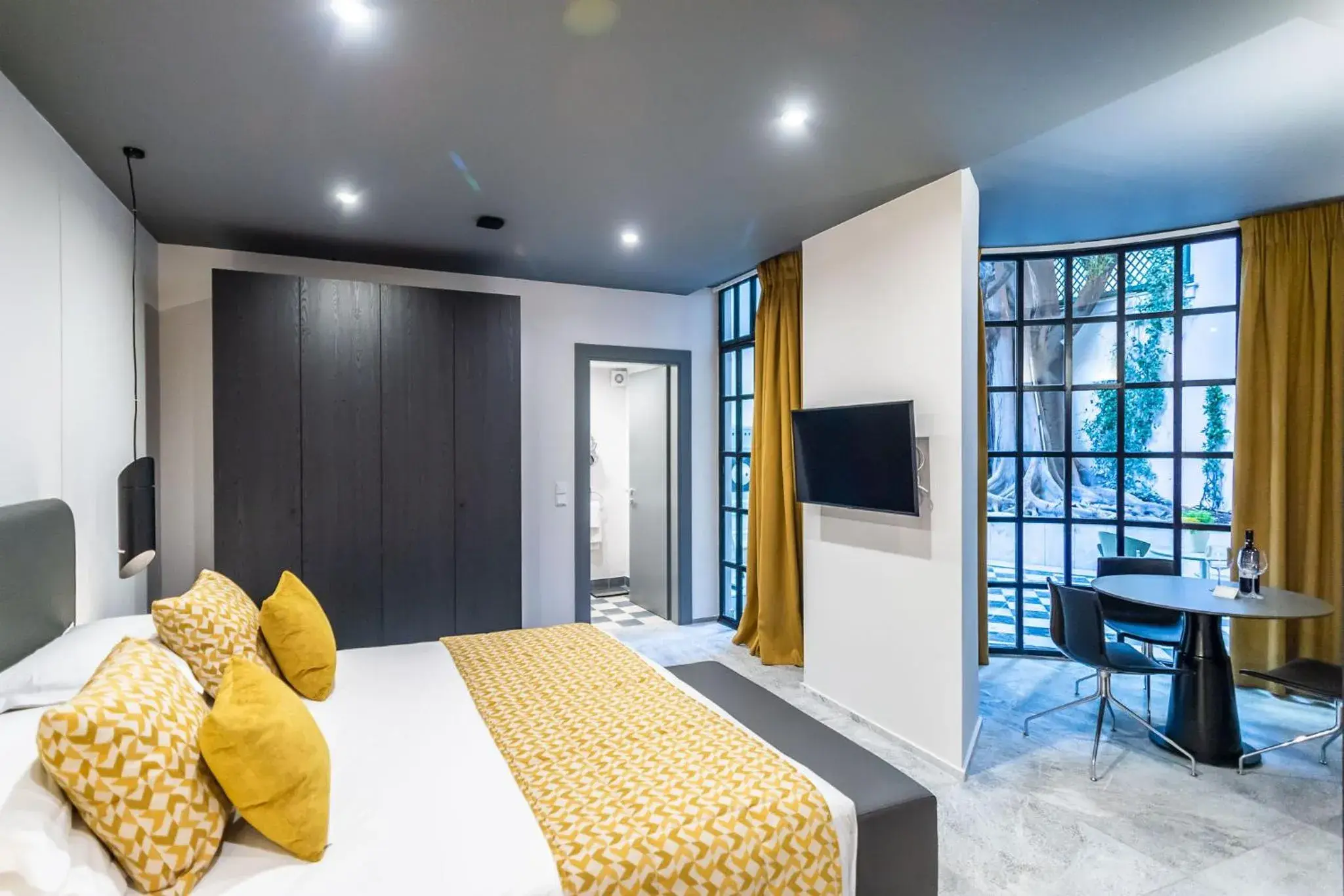 Junior Suite with Terrace - Semi-Basement in 33SolonosSuites Junior Suite with Terrace - Semi-Basement in 33SolonosSuites