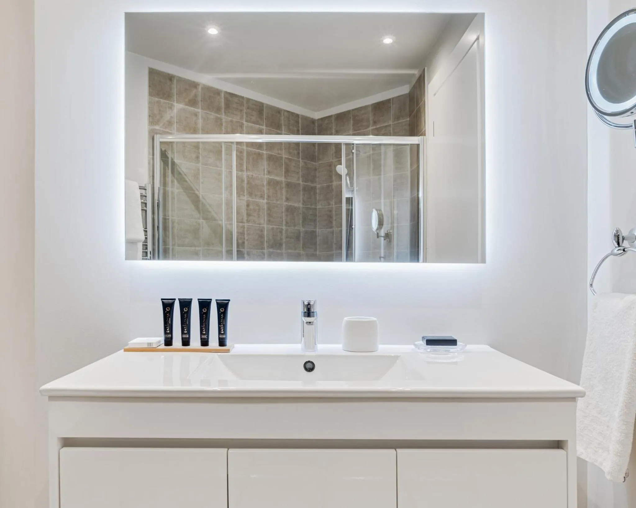 Bathroom in 33SolonosSuites