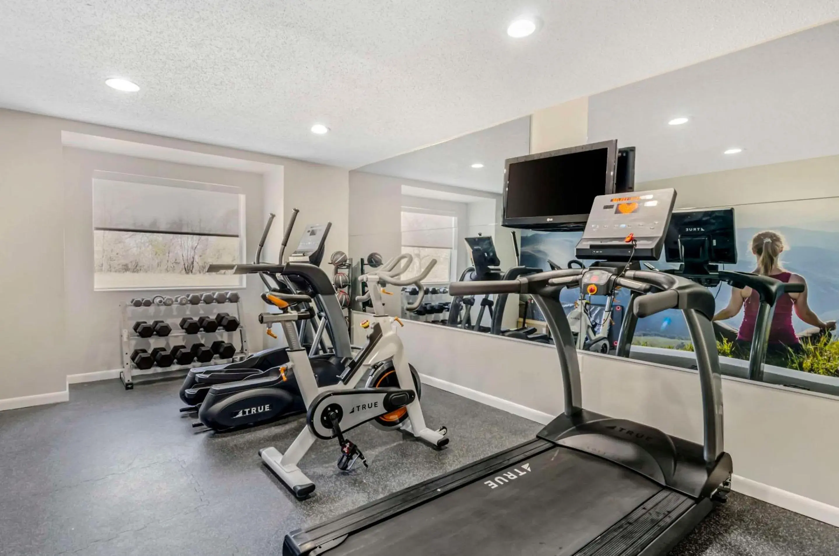 Fitness centre/facilities in Clarion Pointe Staunton East Fitness centre/facilities in Clarion Pointe Staunton East