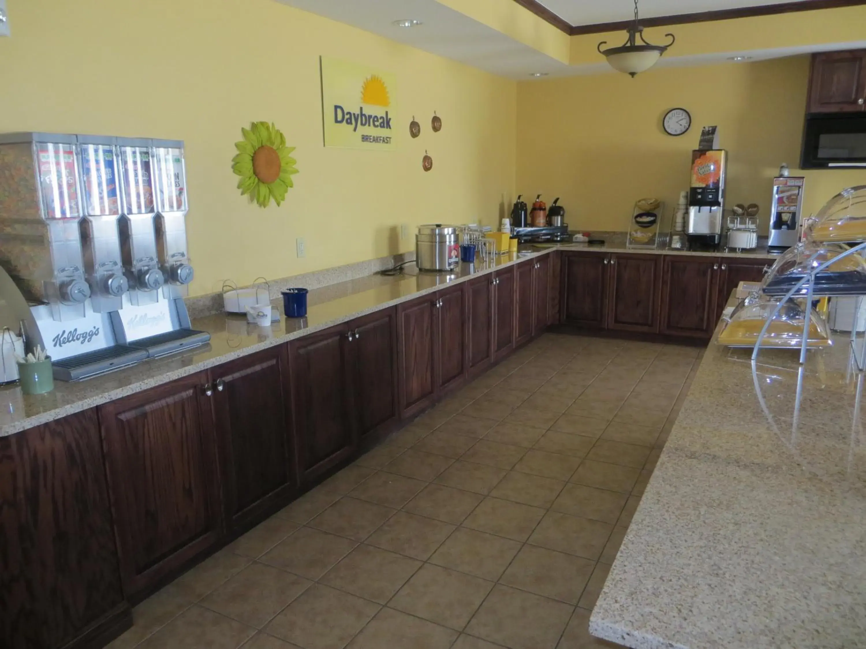 Breakfast in Days Inn by Wyndham Ellis Breakfast in Days Inn by Wyndham Ellis