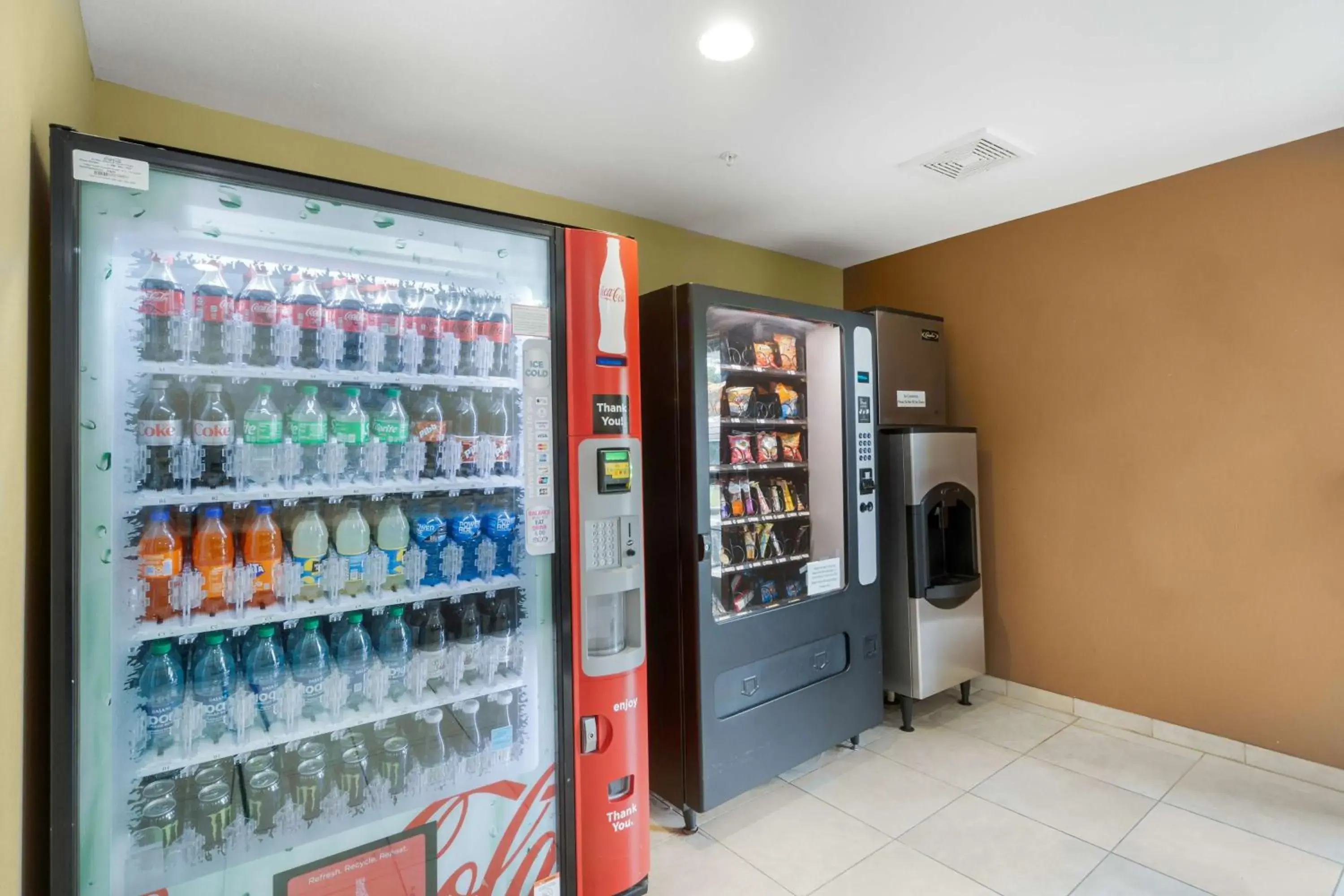 Property building in Microtel Inn & Suites by Wyndham Breaux Bridge Property building in Microtel Inn & Suites by Wyndham Breaux Bridge