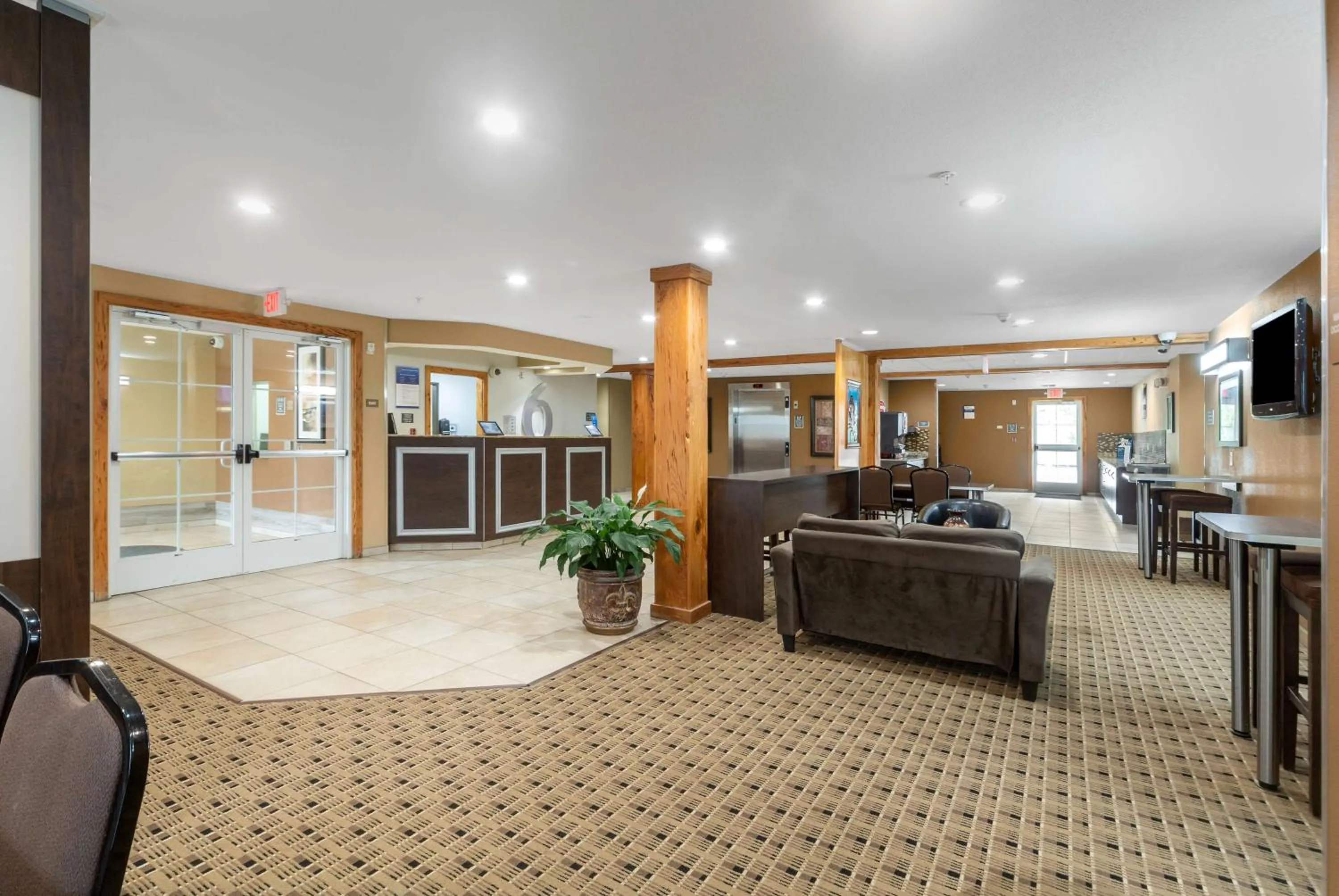 Lobby or reception in Microtel Inn & Suites by Wyndham Breaux Bridge