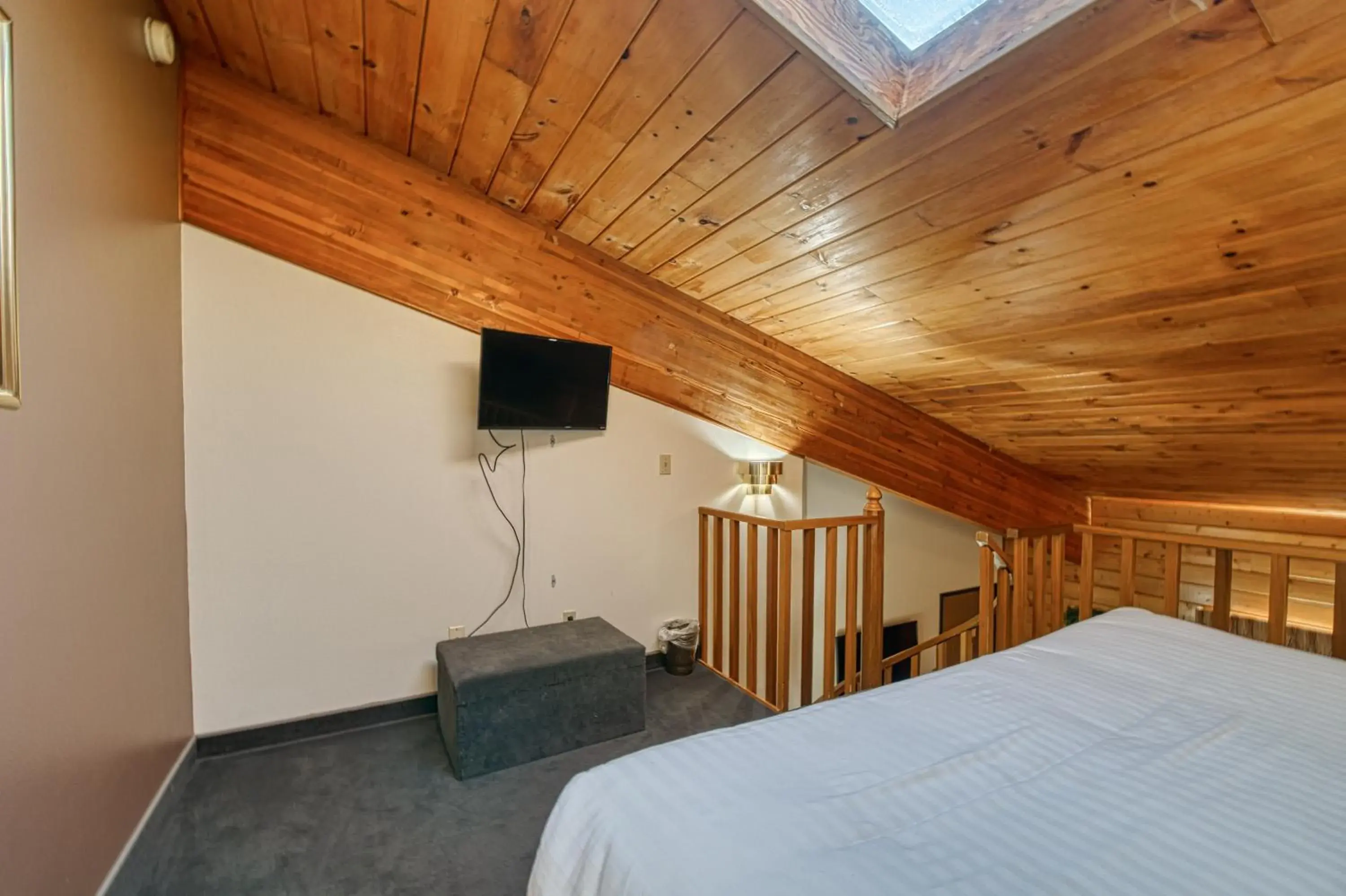 Bed in Super 8 by Wyndham Sturgis Bed in Super 8 by Wyndham Sturgis