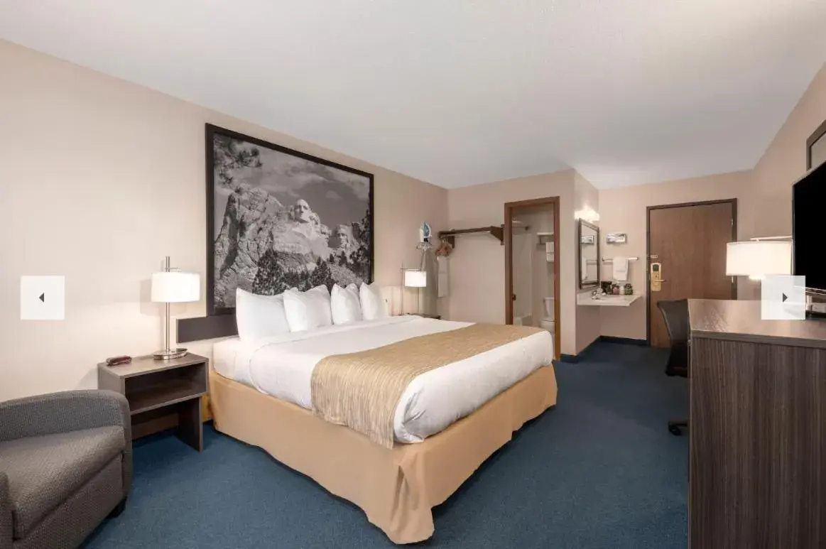 Bed in Super 8 by Wyndham Sturgis Bed in Super 8 by Wyndham Sturgis