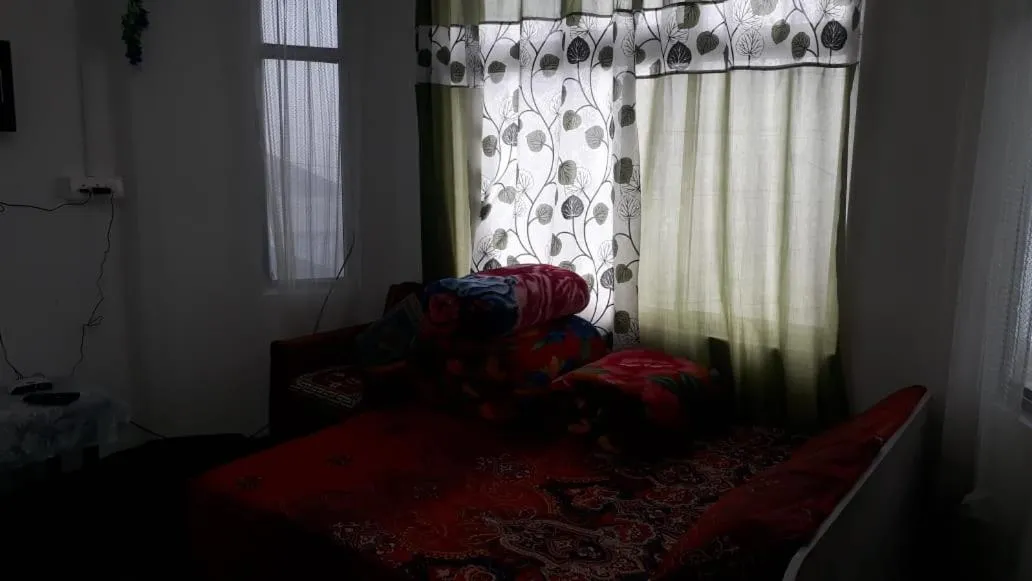 Photo of the whole room, Bed in Laliguras Homestay