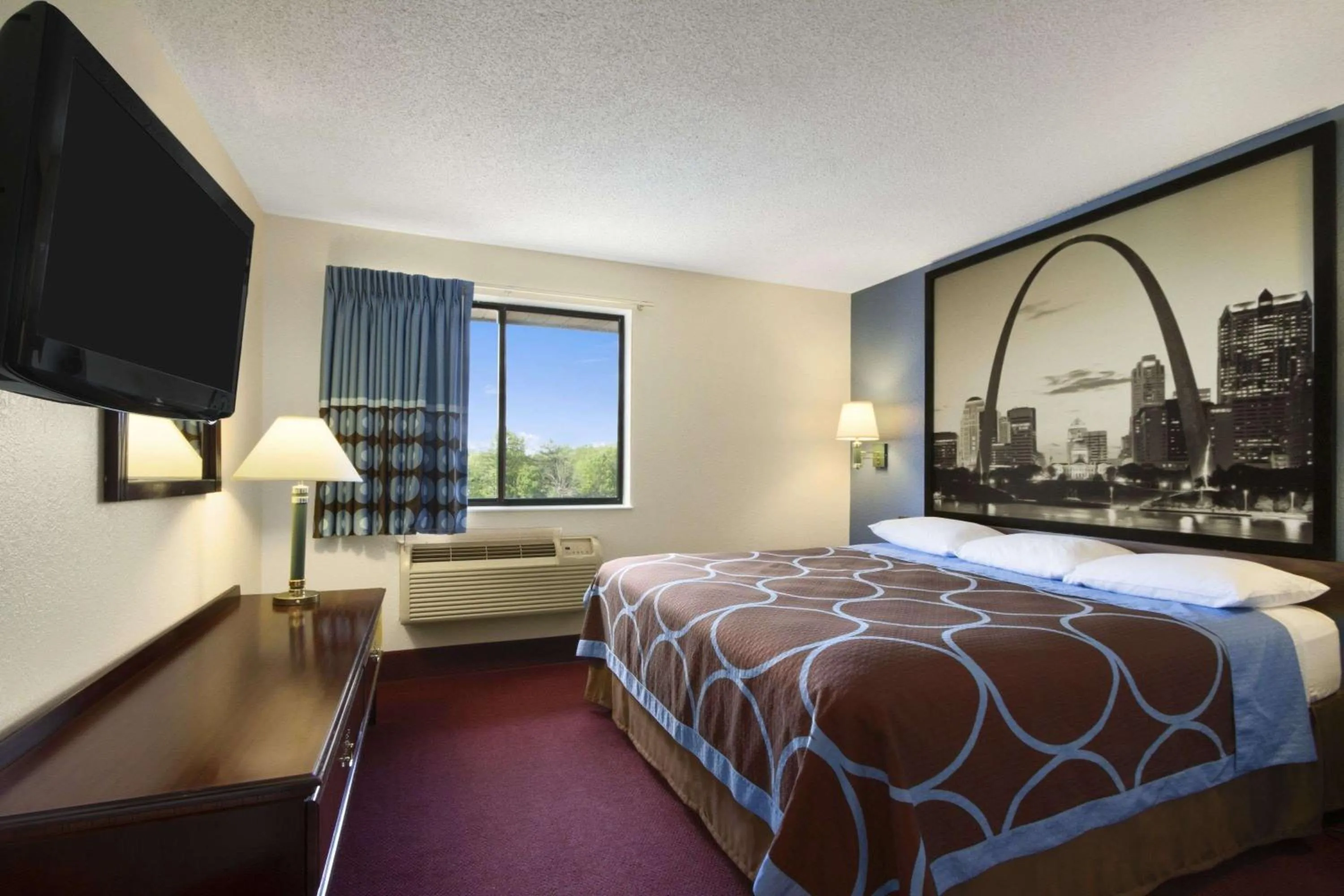 Photo of the whole room, Bed in Super 8 by Wyndham Cuba