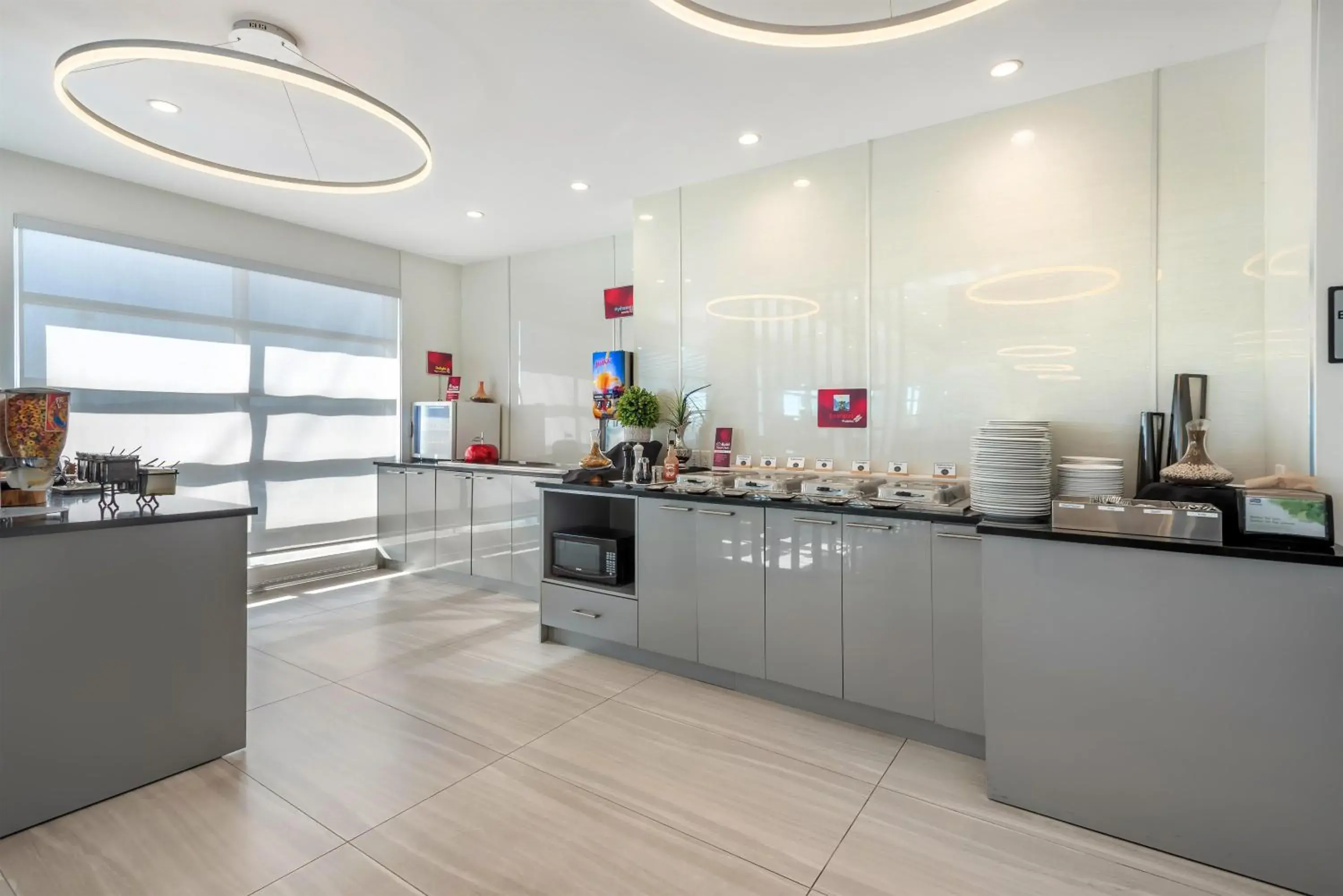 Breakfast in Executive Residency by Best Western Calgary City View North Breakfast in Executive Residency by Best Western Calgary City View North