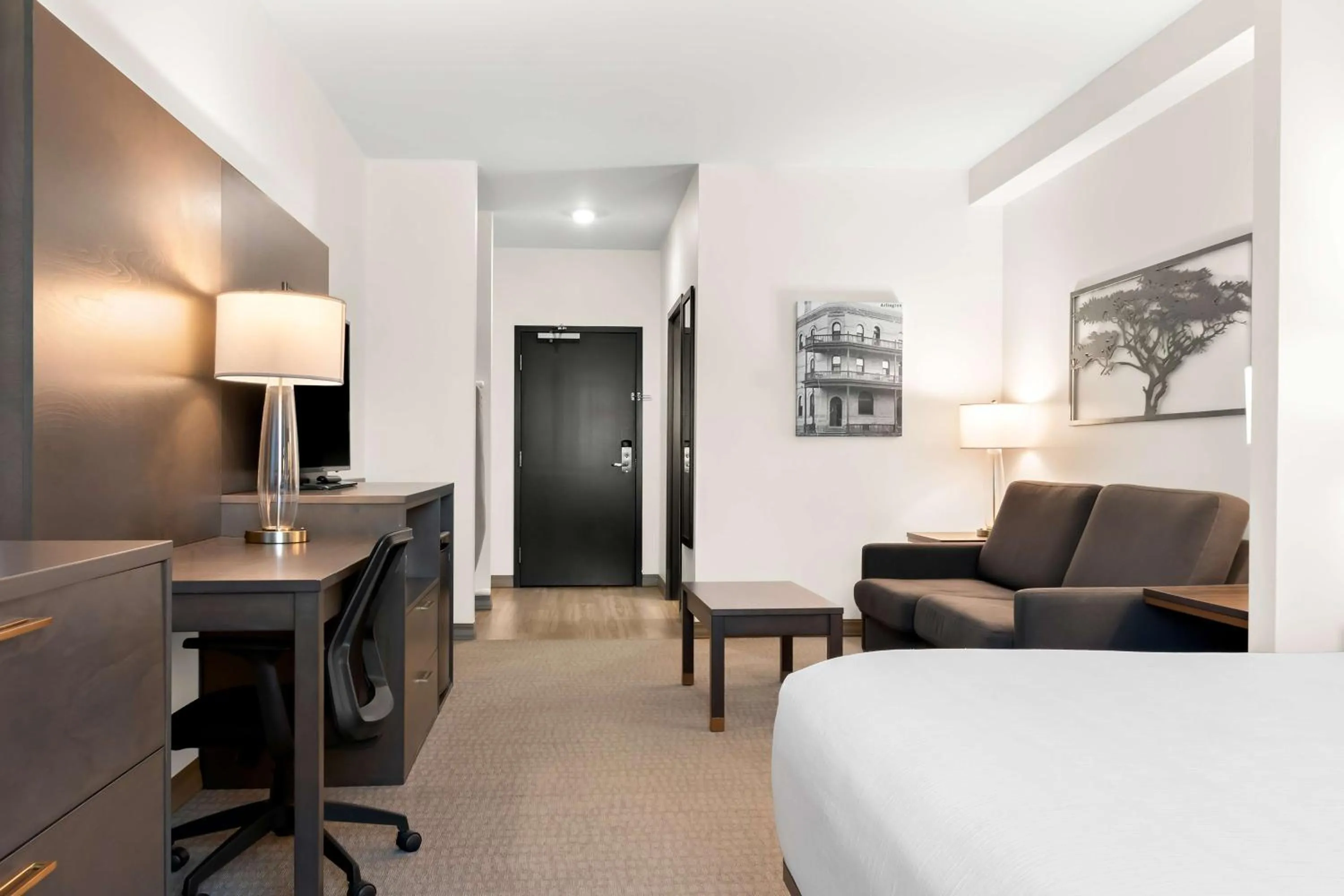 Photo of the whole room, Bed in Best Western Plus Morden