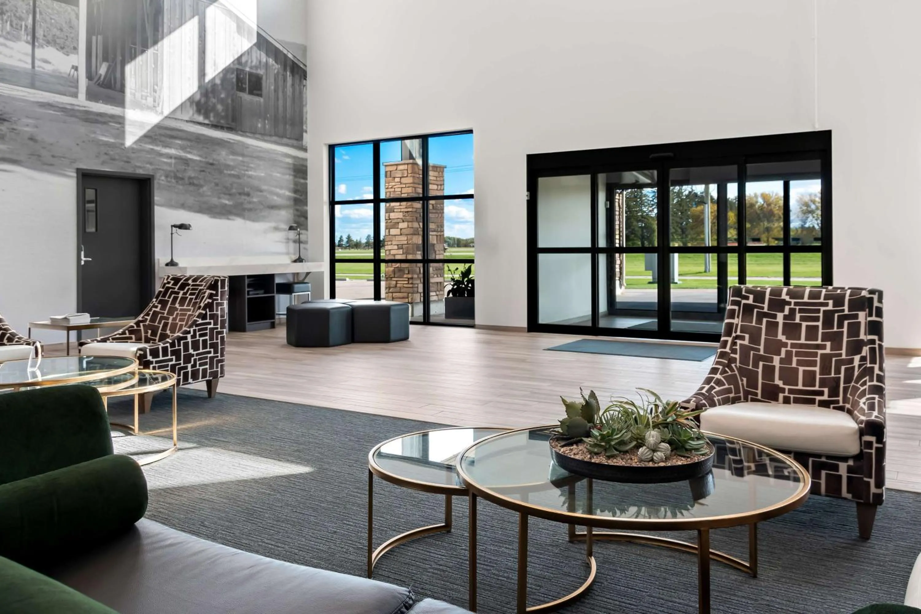 Lobby or reception in Best Western Plus Morden