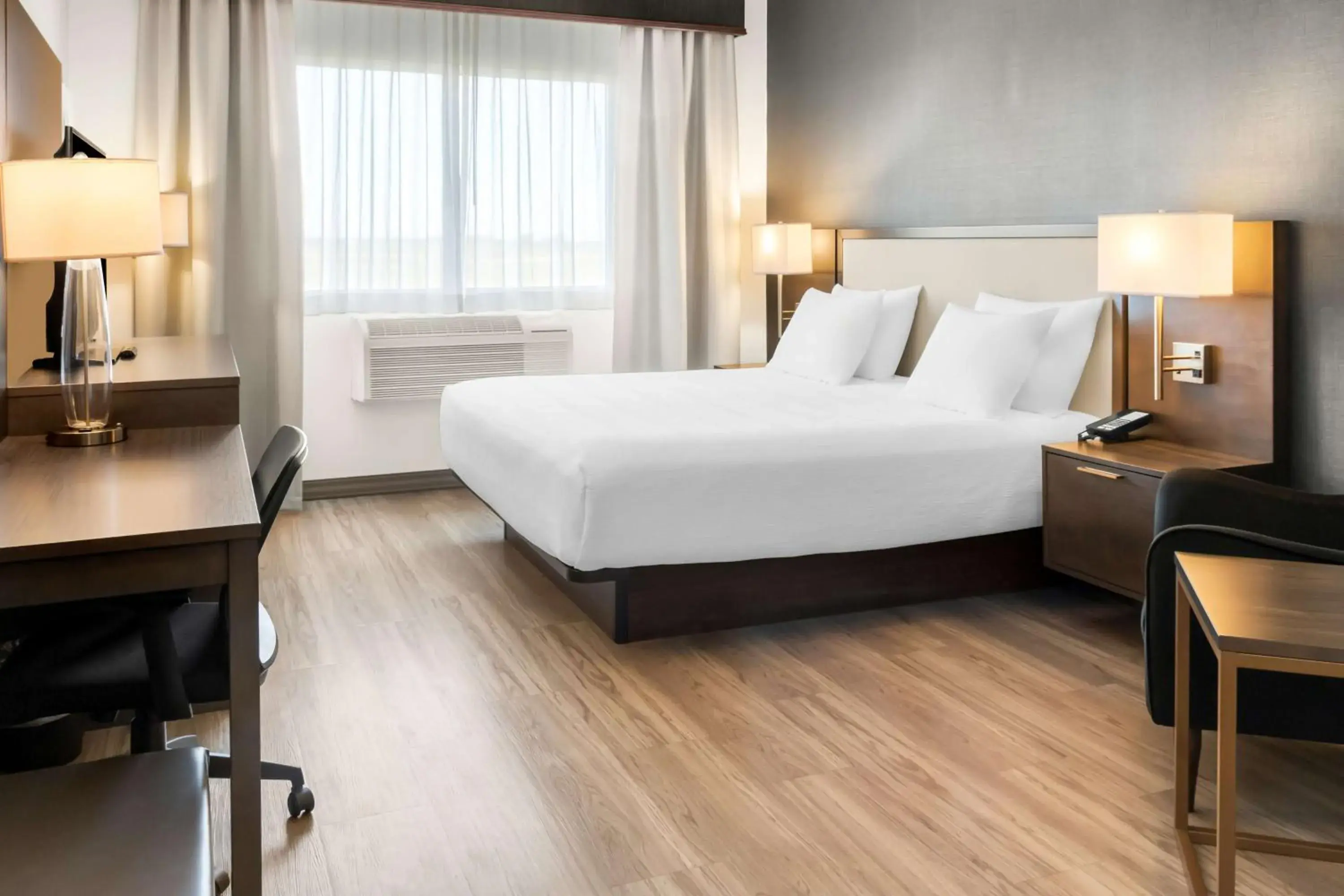 Bedroom, Bed in Best Western Plus Morden Bedroom, Bed in Best Western Plus Morden